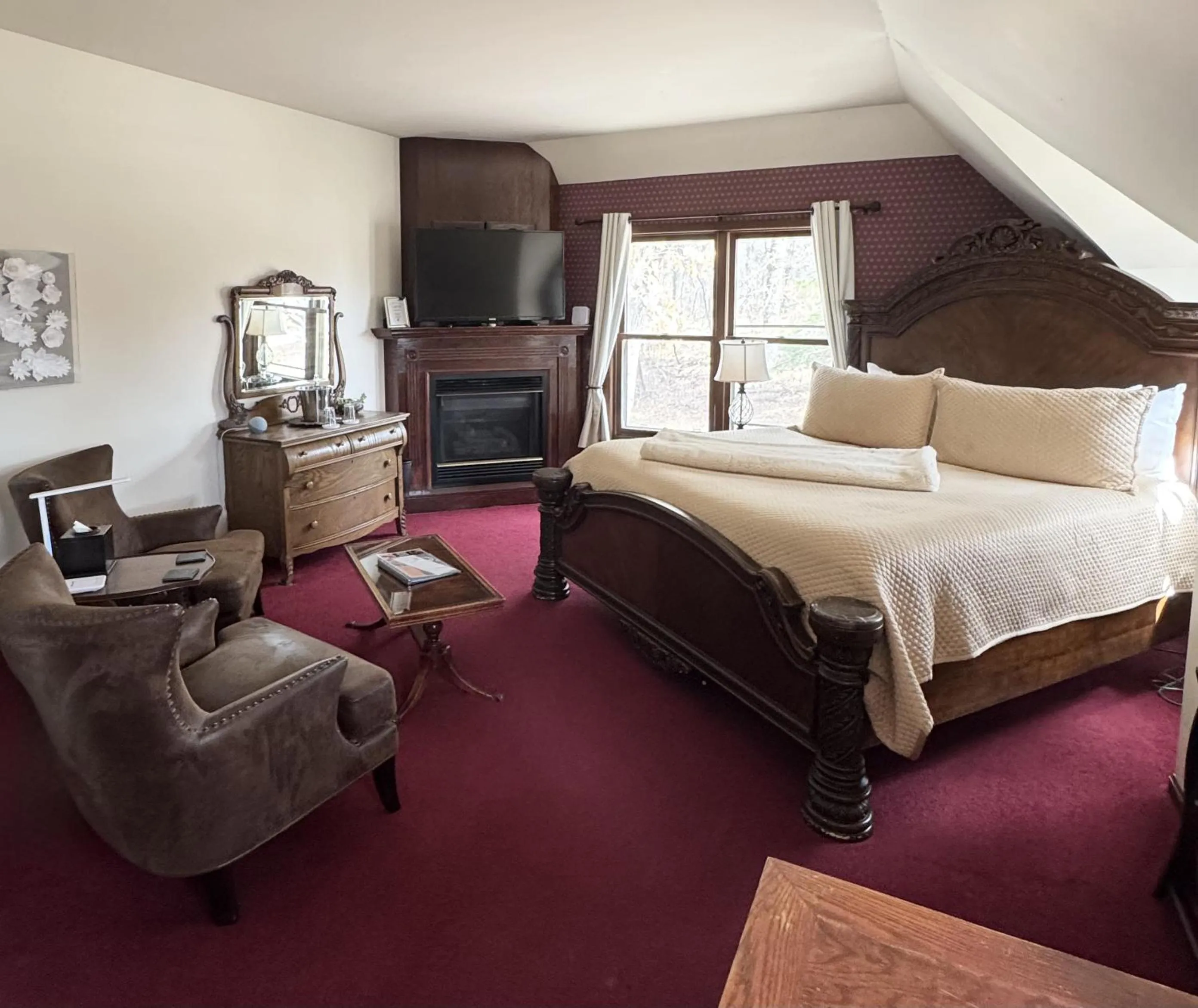 Bedroom, Bed in Otter Creek Eau Claire Altoona