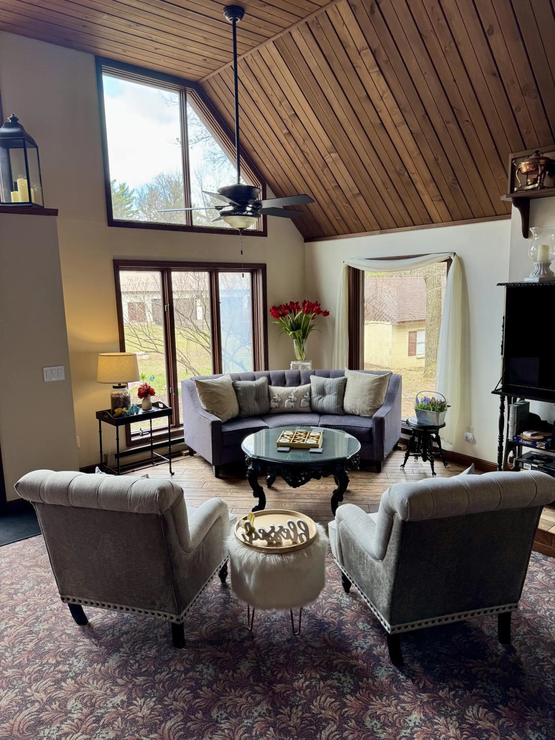 Seating area in Otter Creek Eau Claire Altoona