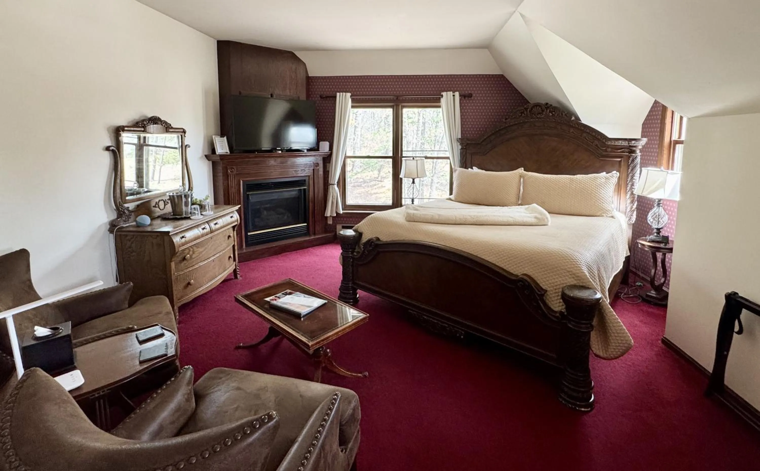 Bedroom, Bed in Otter Creek Eau Claire Altoona