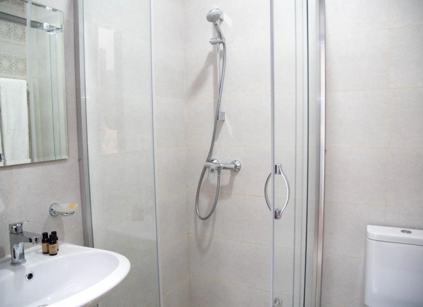 Solo Grand Boshuri Hotel Wellness Resort