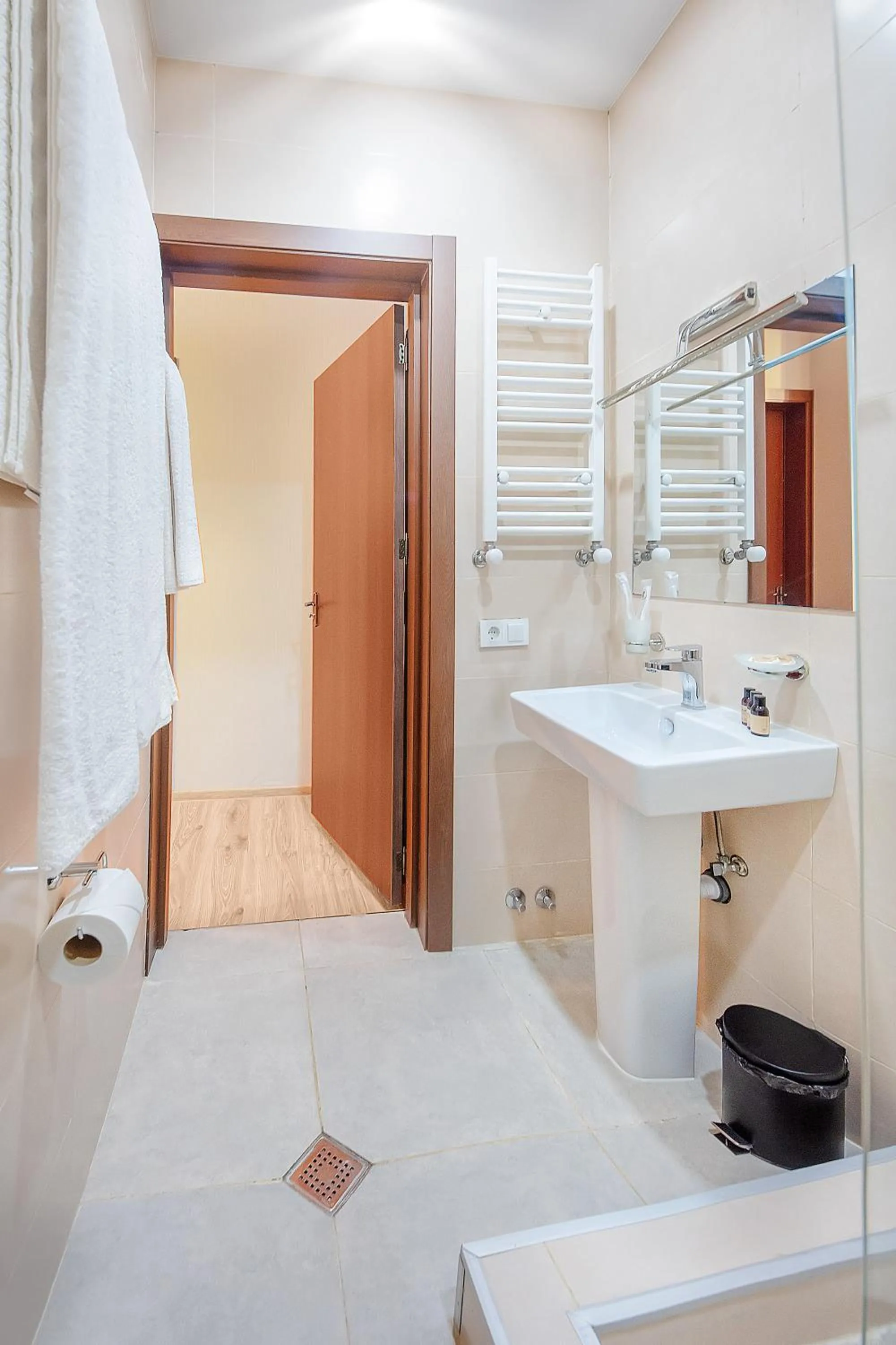 Solo Grand Boshuri Hotel Wellness Resort