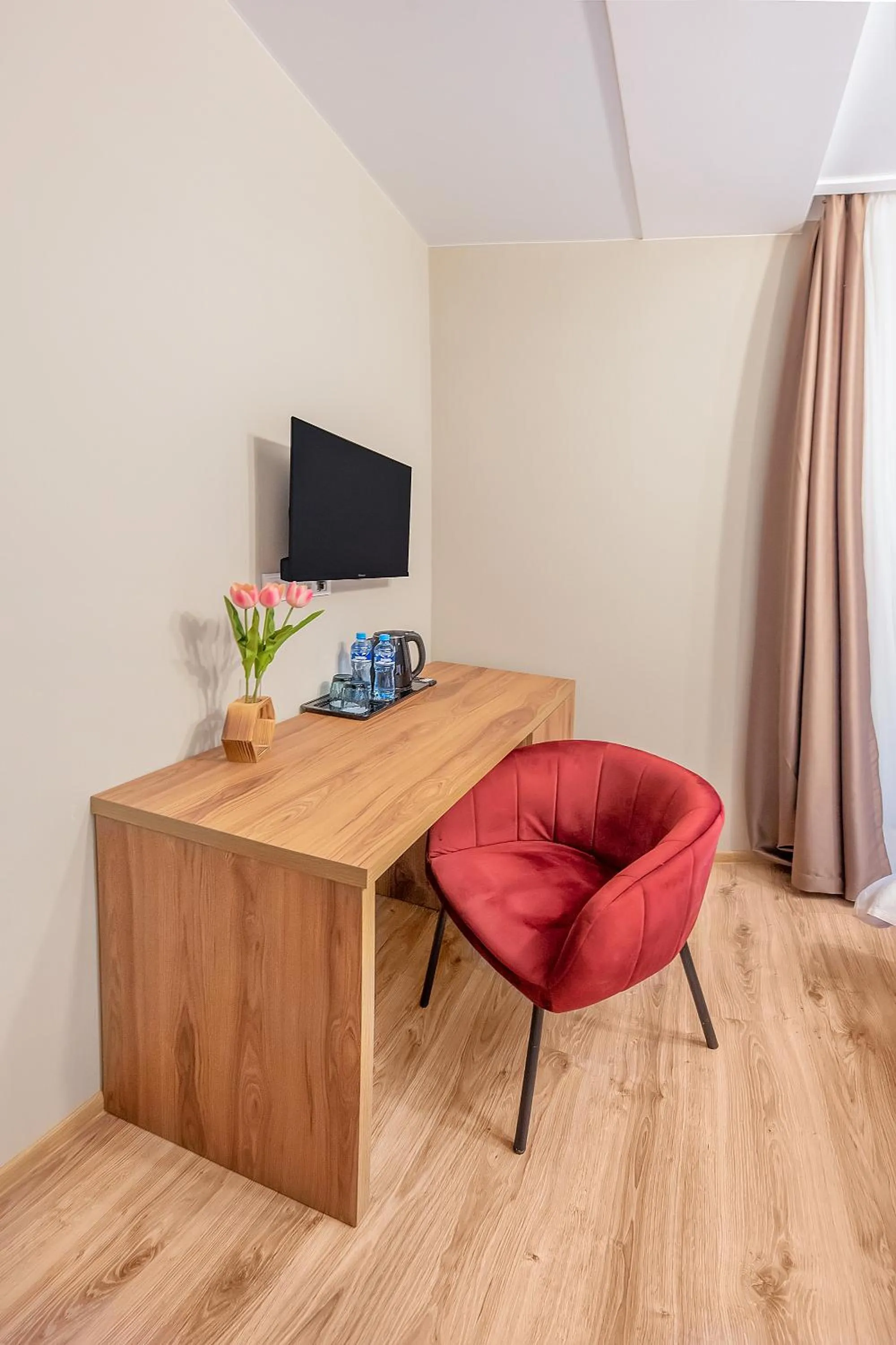 Solo Grand Boshuri Hotel Wellness Resort