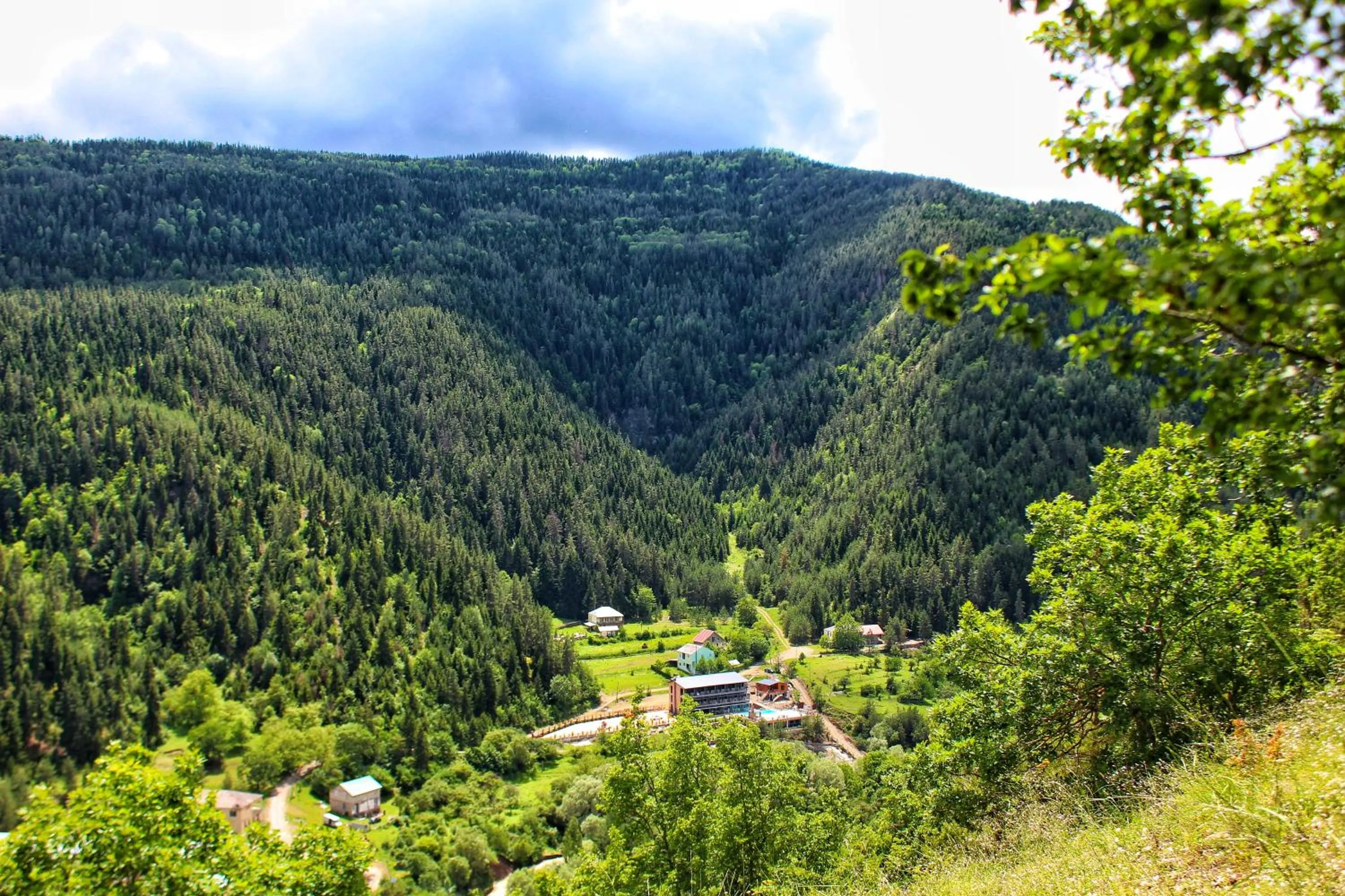 Garden in Solo Grand Boshuri Hotel Wellness Resort