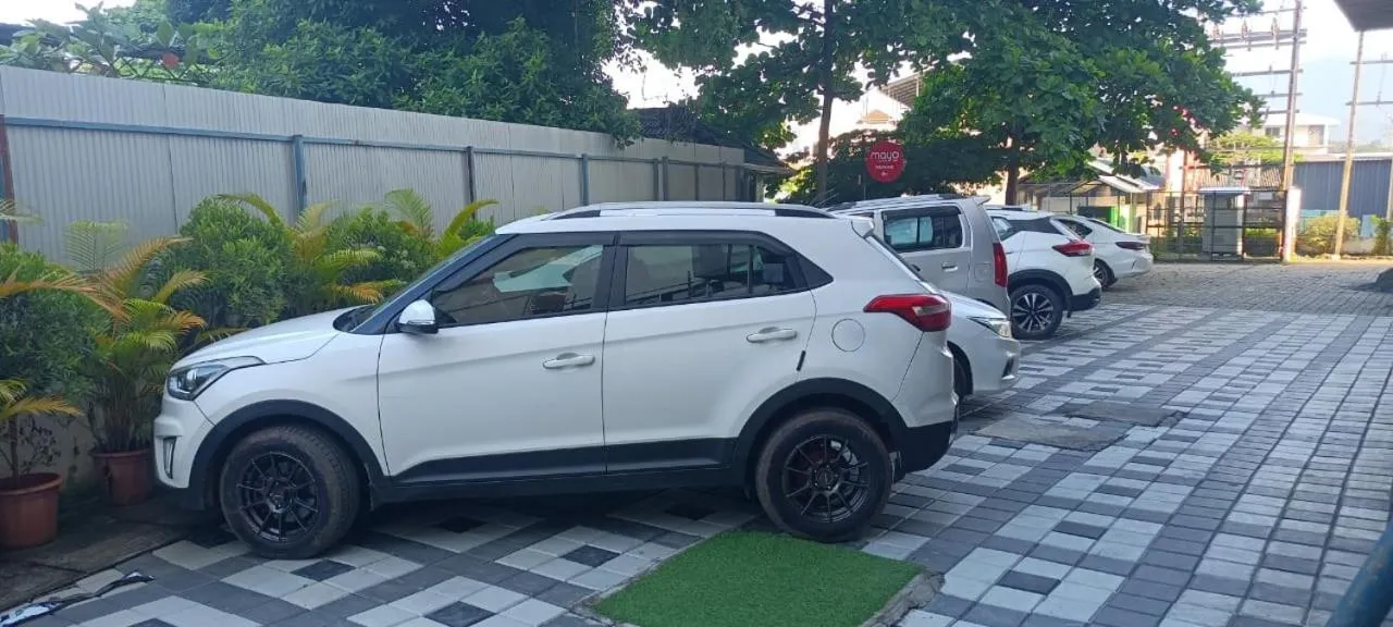 Parking in Mayo Suites