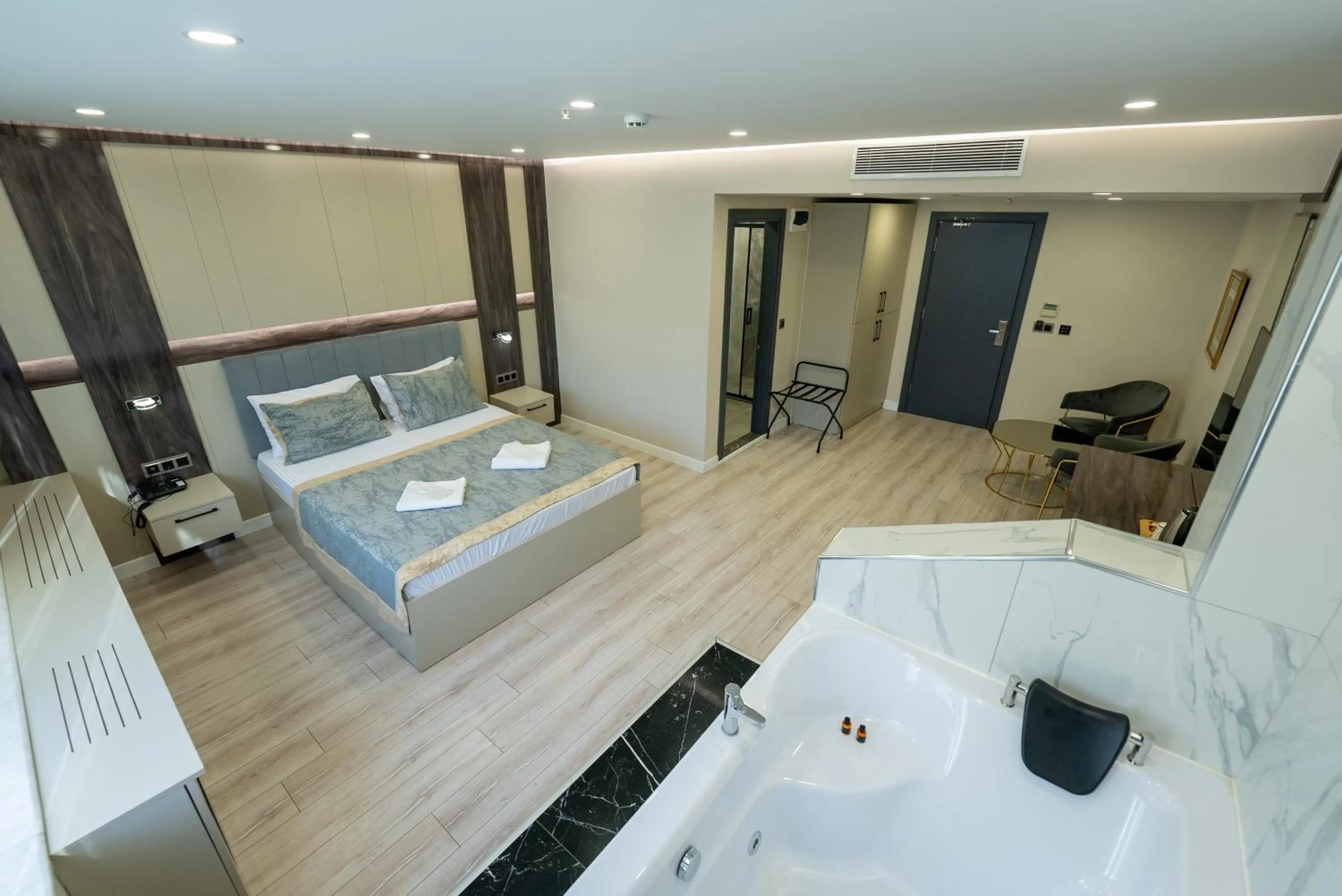 Photo of the whole room, Bed in Meros Hotel