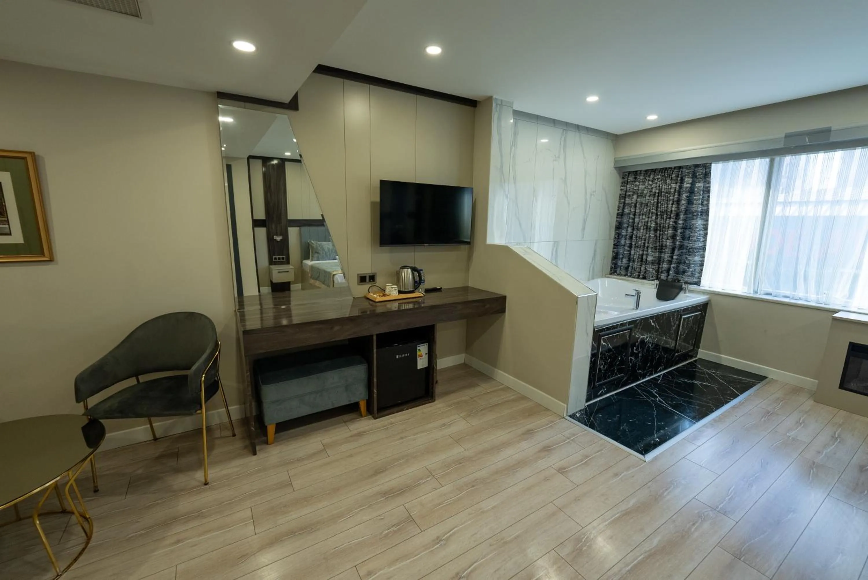 Photo of the whole room in Meros Hotel