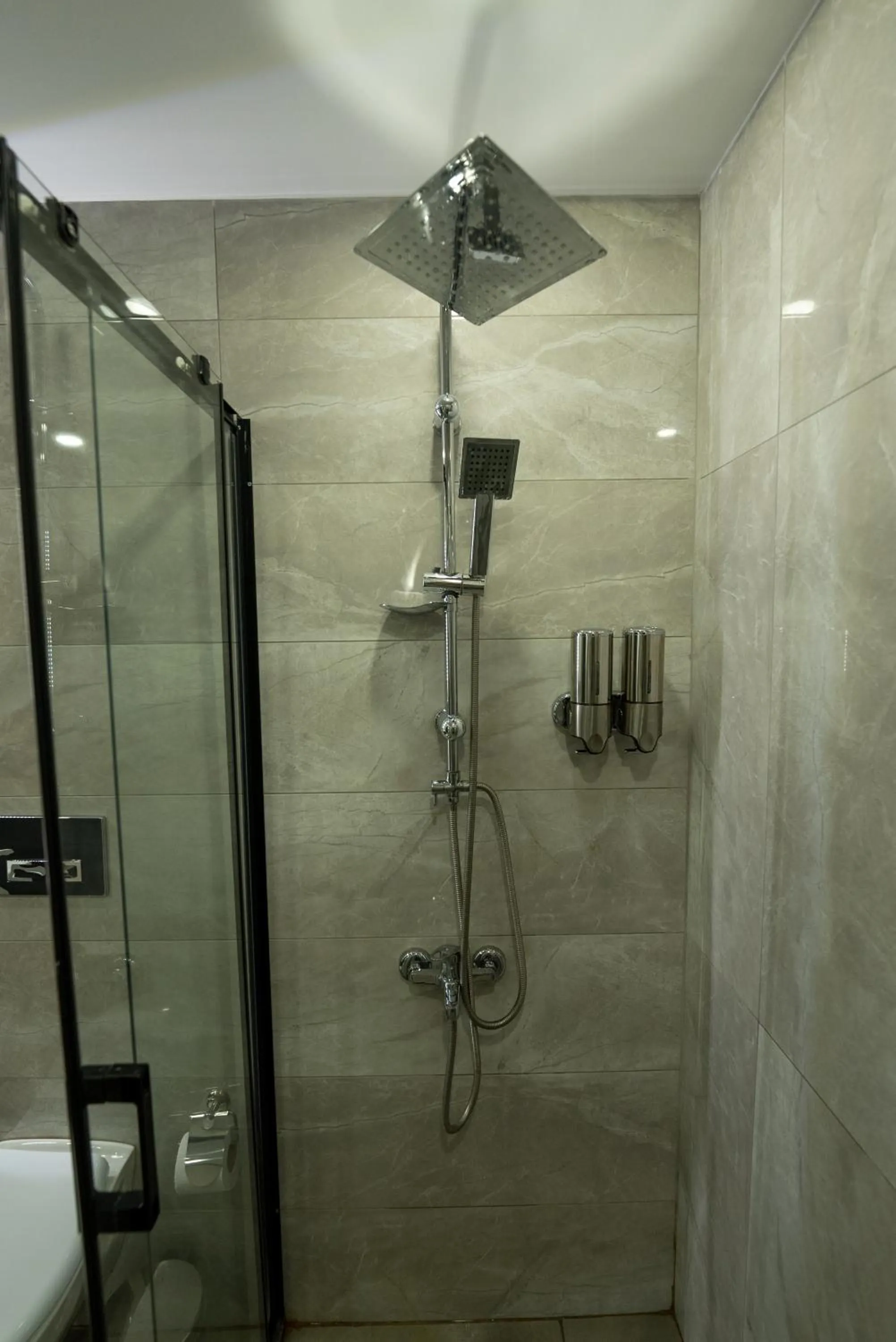 Bathroom in Meros Hotel