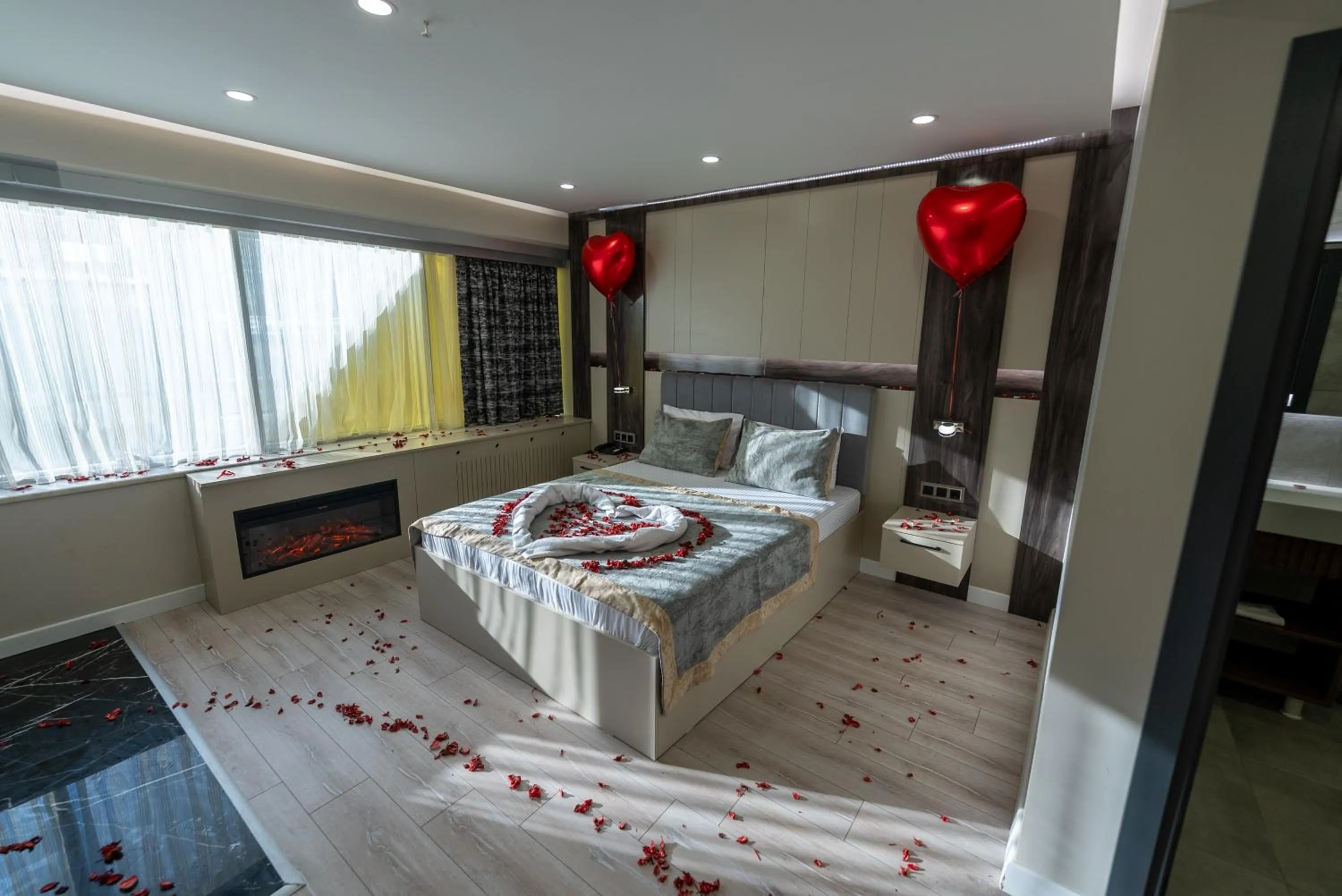 Photo of the whole room, Bed in Meros Hotel