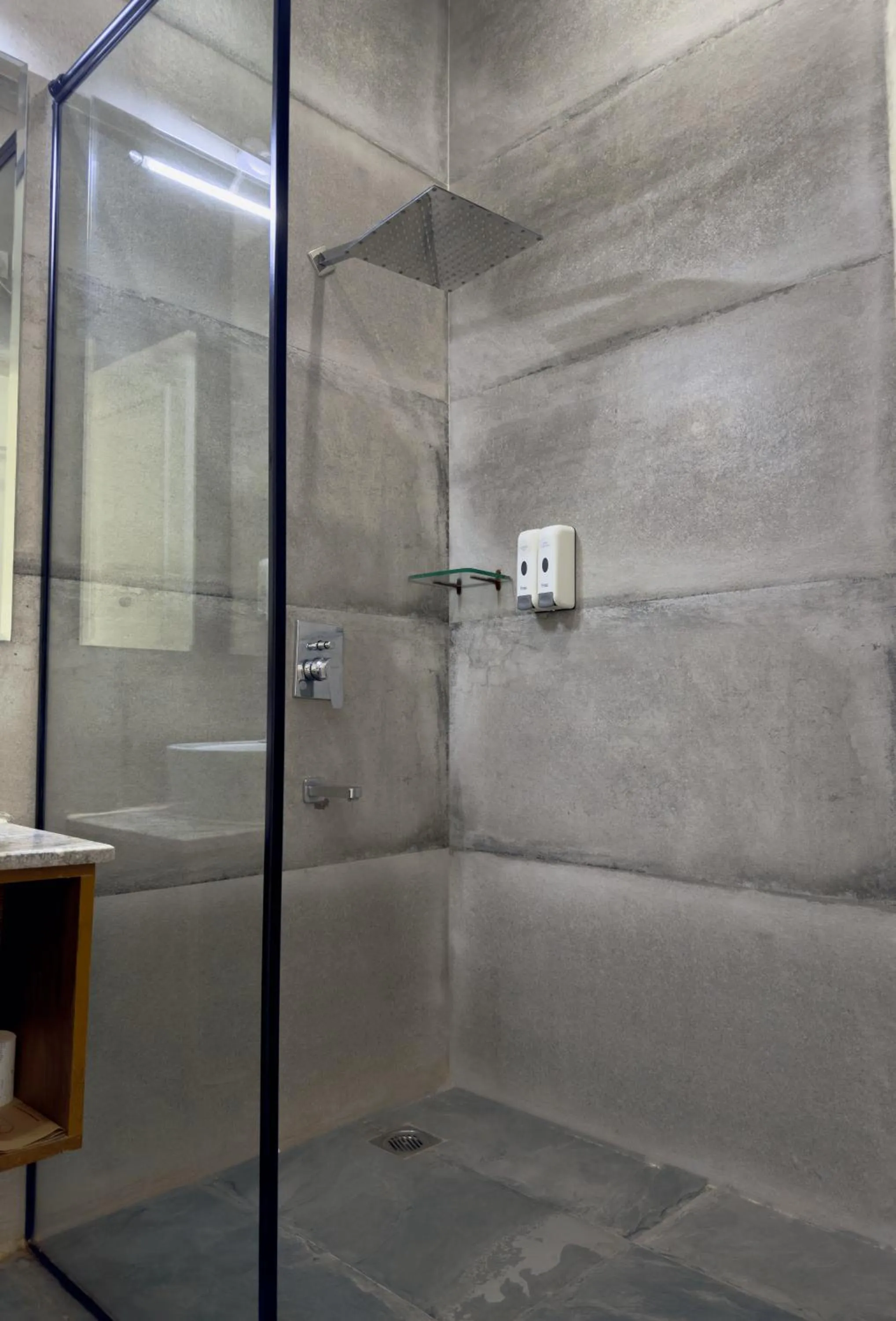 Shower in Dá Bungalow - A Vacation Abode