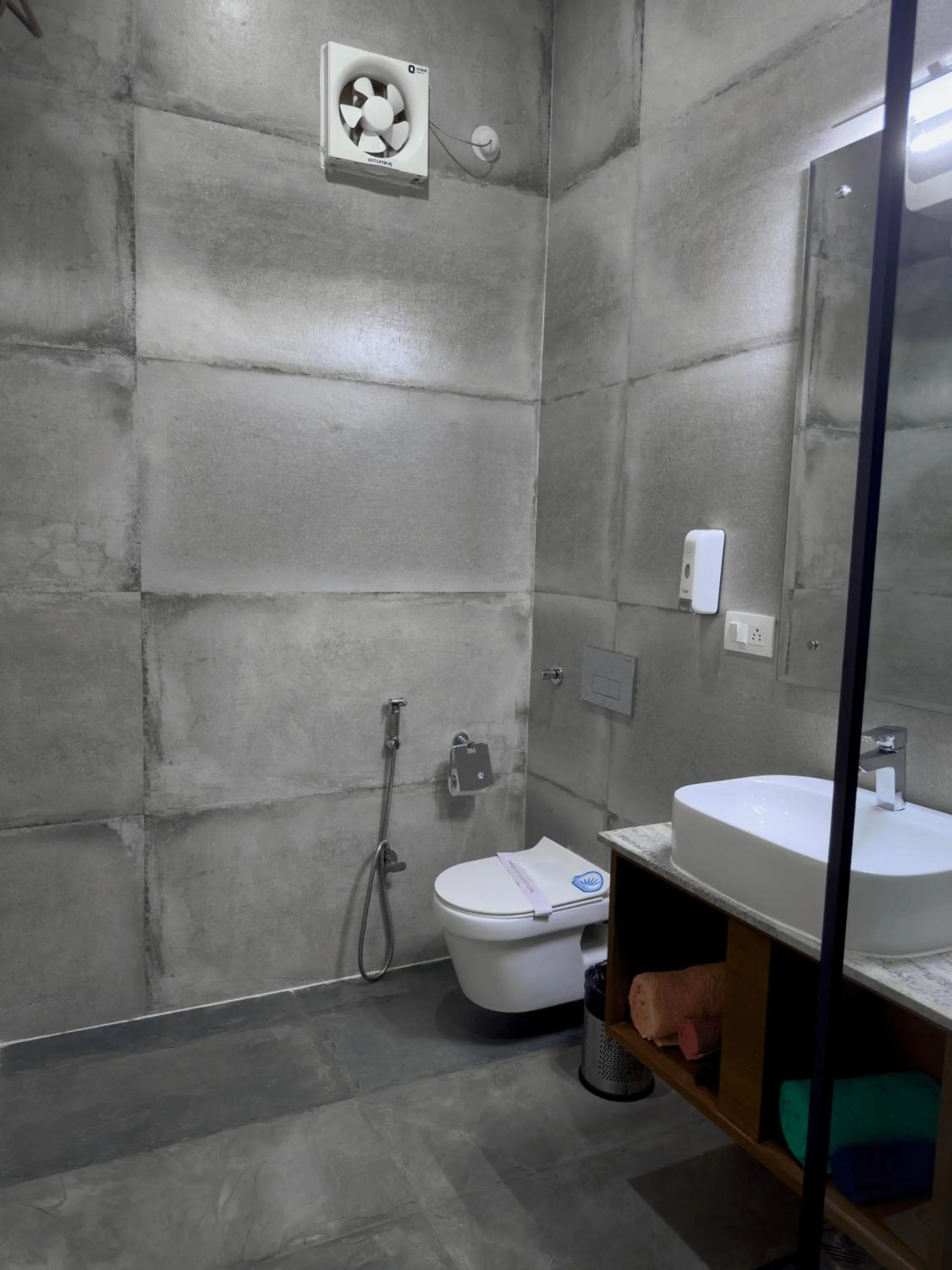 Toilet in Dá Bungalow - A Vacation Abode