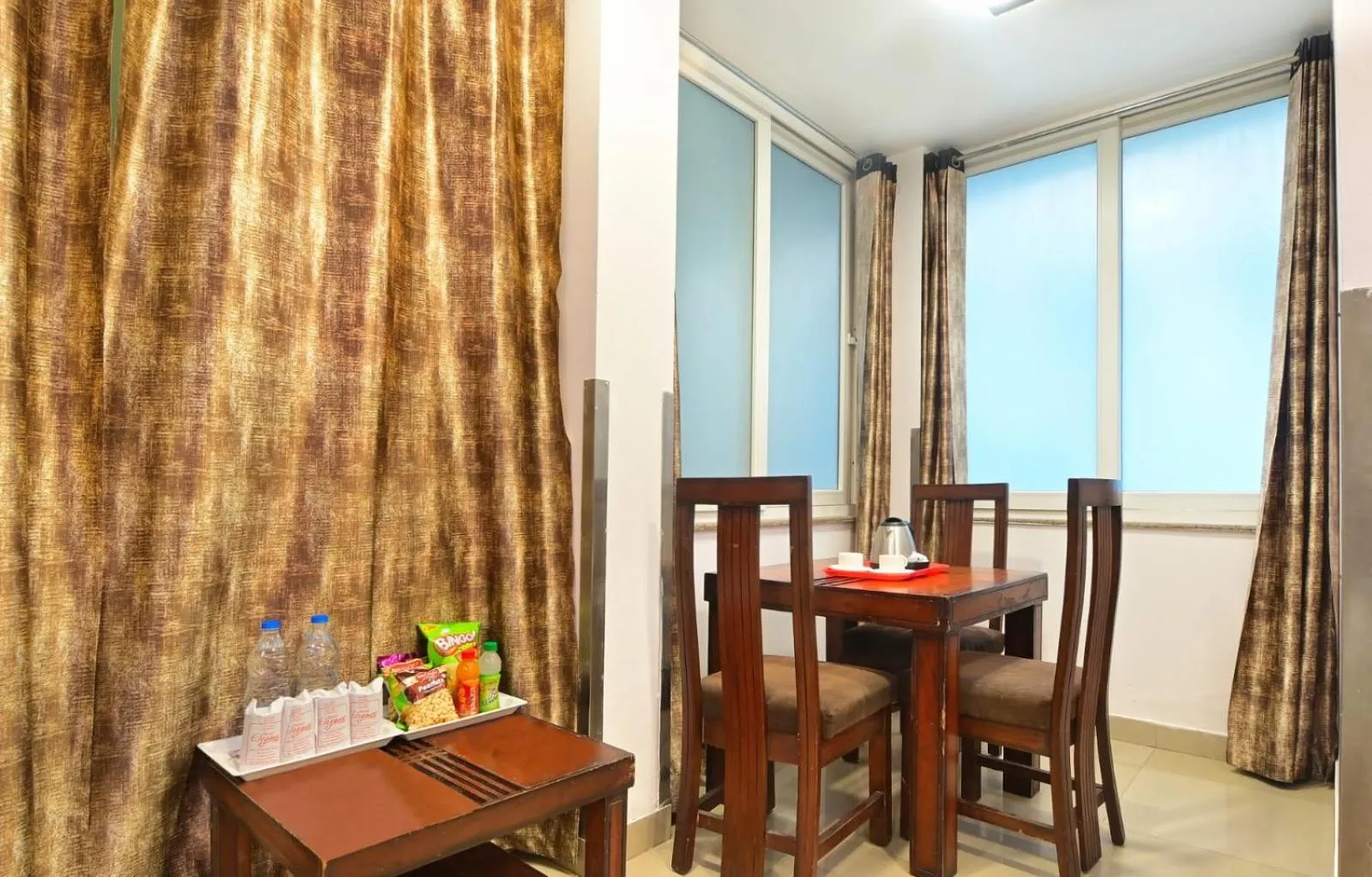 Coffee/tea facilities in Hotel Emporio Near New Delhi Railway Station - Paharganj