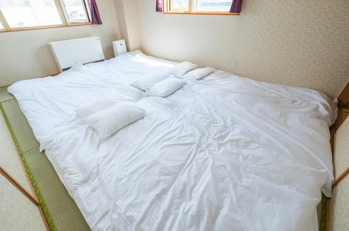 Photo of the whole room, Bed in Ezo Fujiya Niseko House