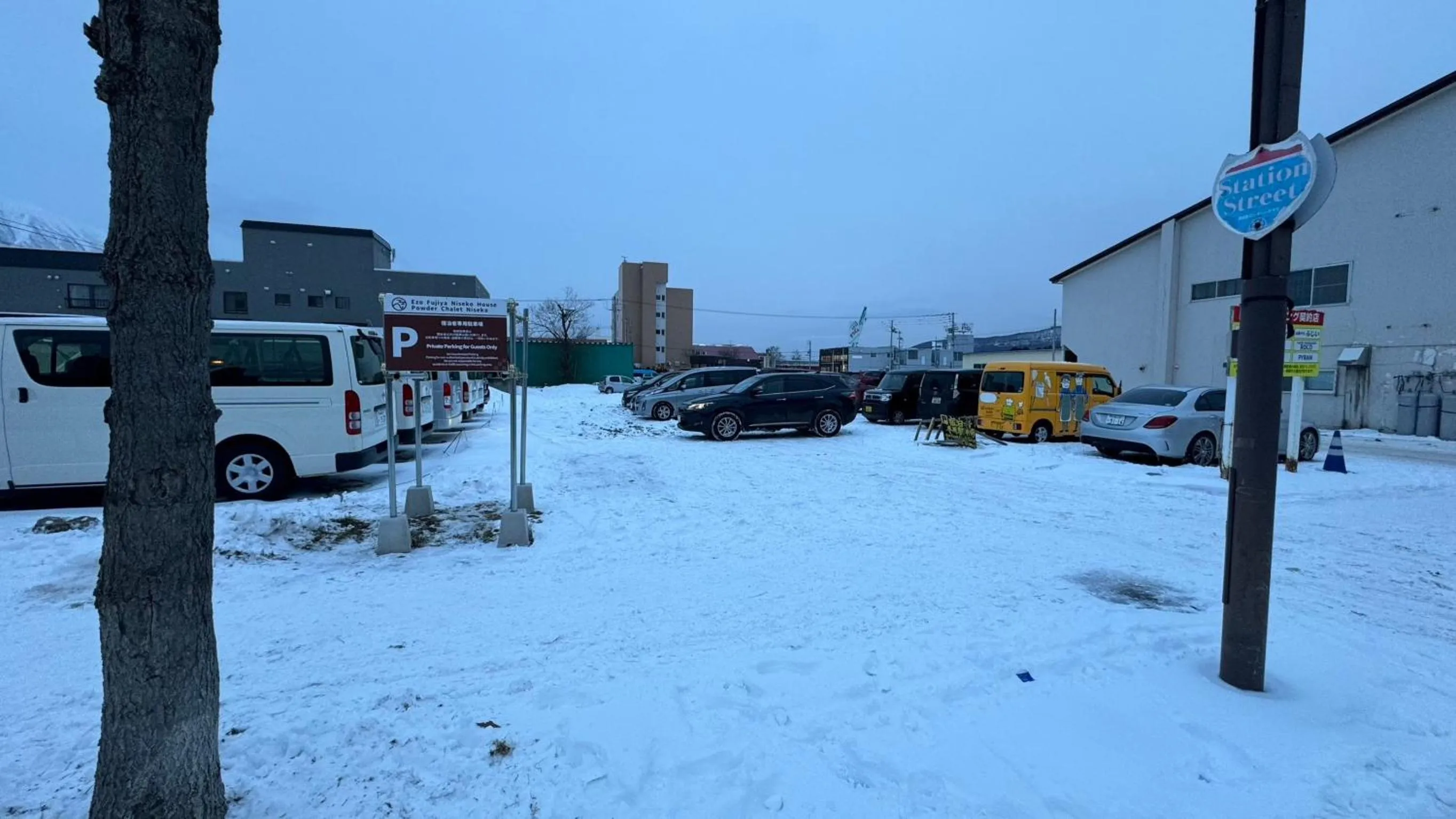 Parking in Ezo Fujiya Niseko House