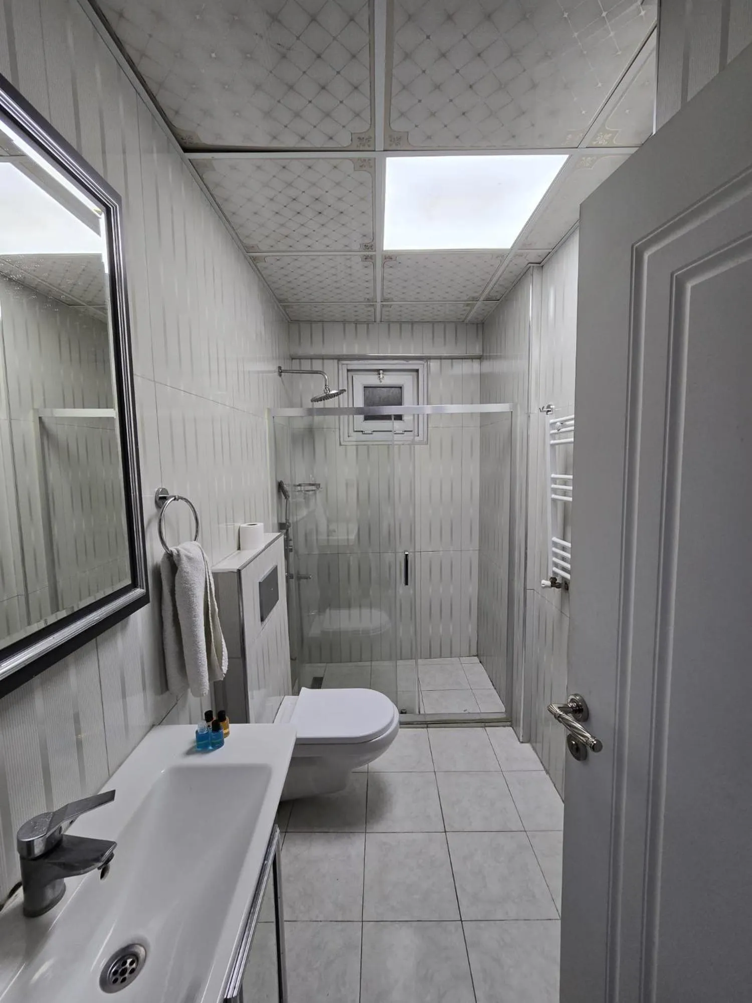 Shower in BLUE PLUS HOTEL