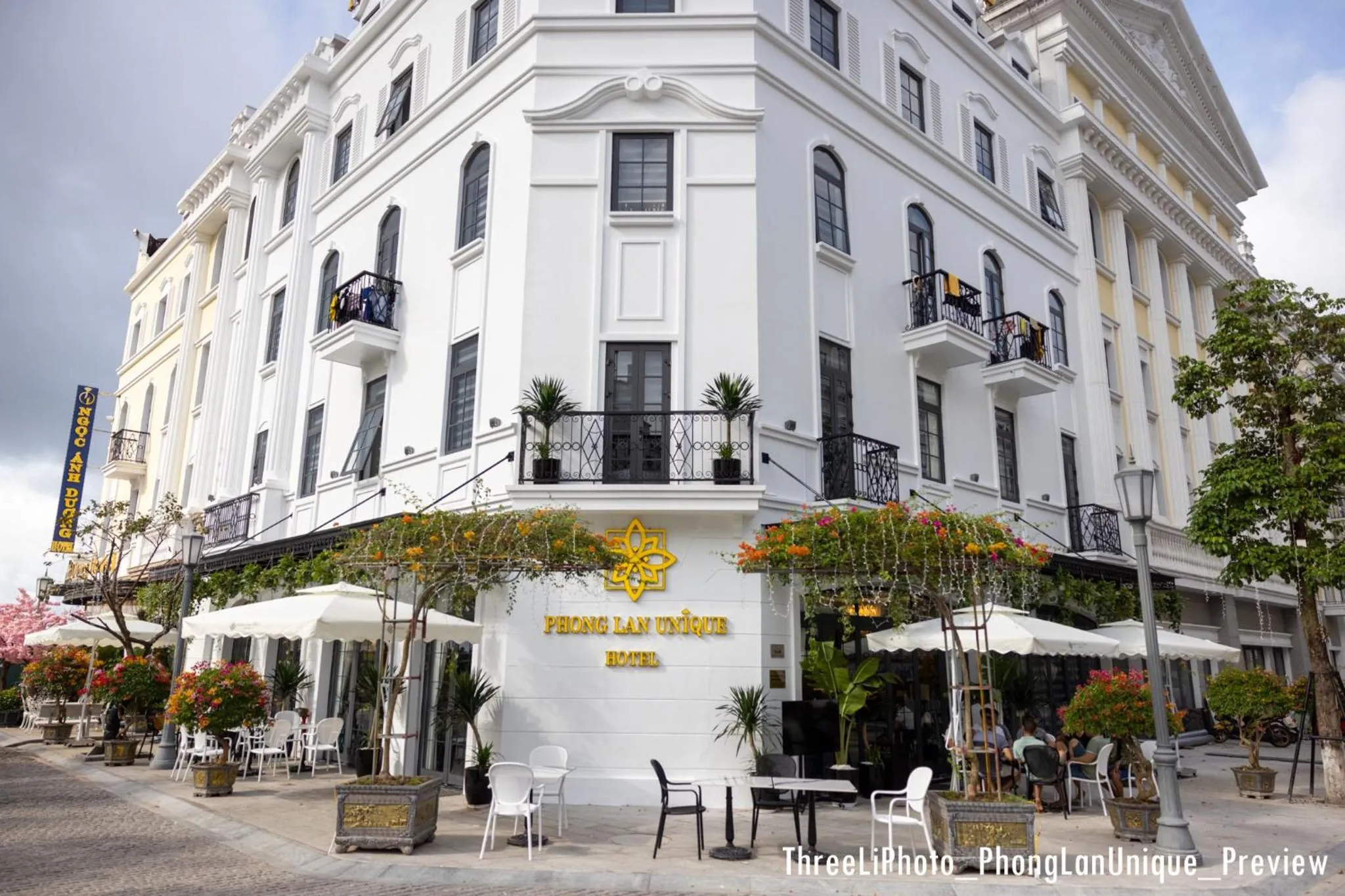 Phong Lan Unique Hotel