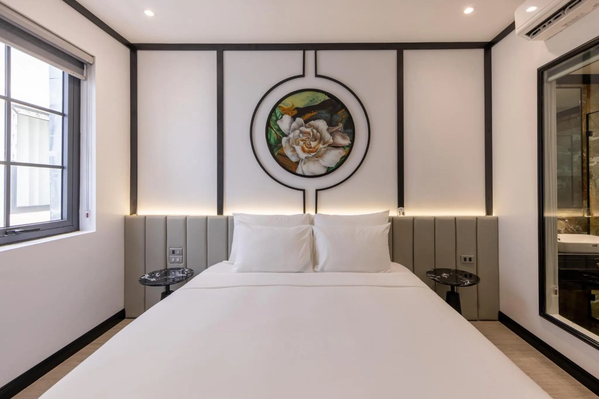 Bedroom in Phong Lan Unique Hotel