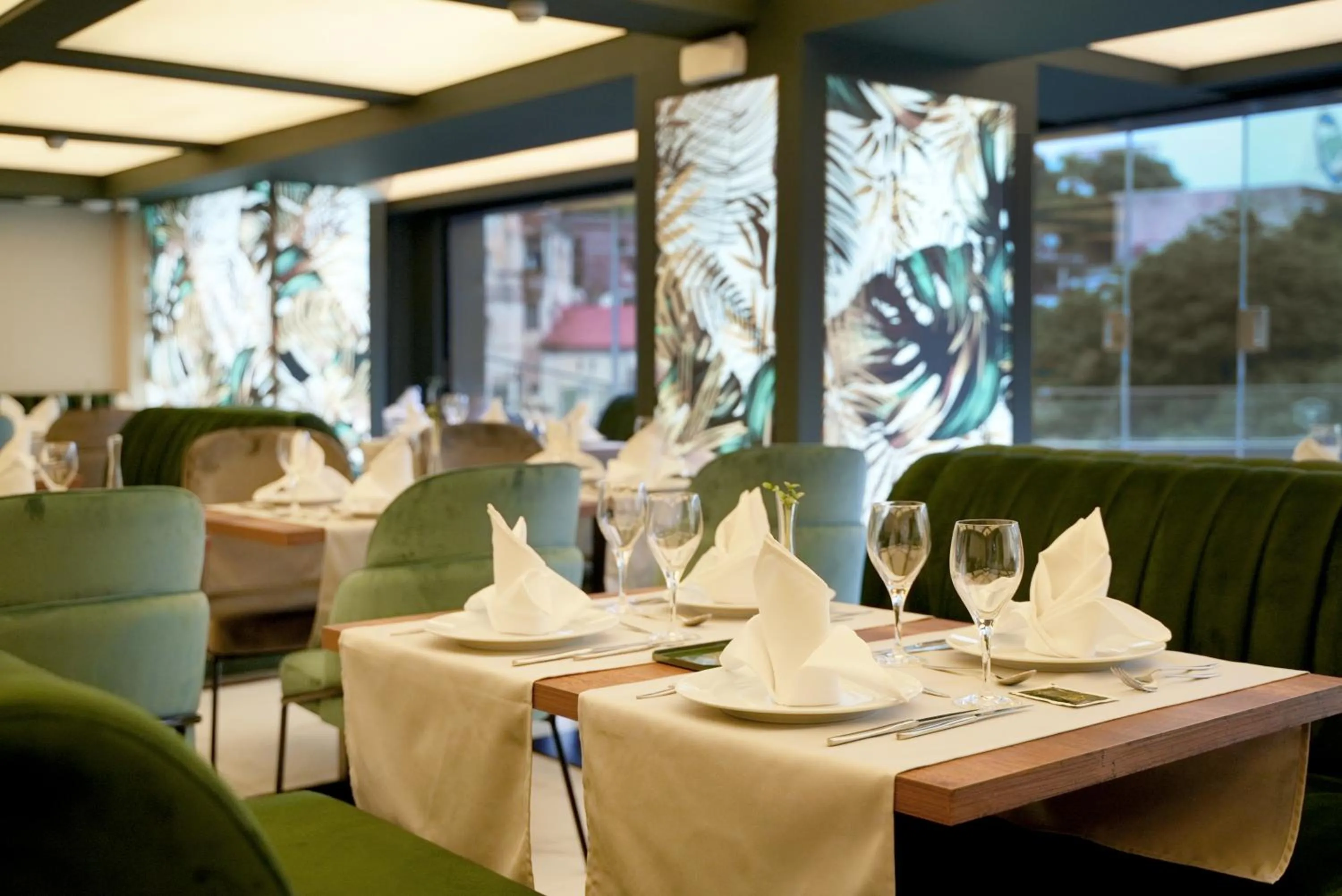 Restaurant/places to eat in AD Hotel Pont D'Hydra