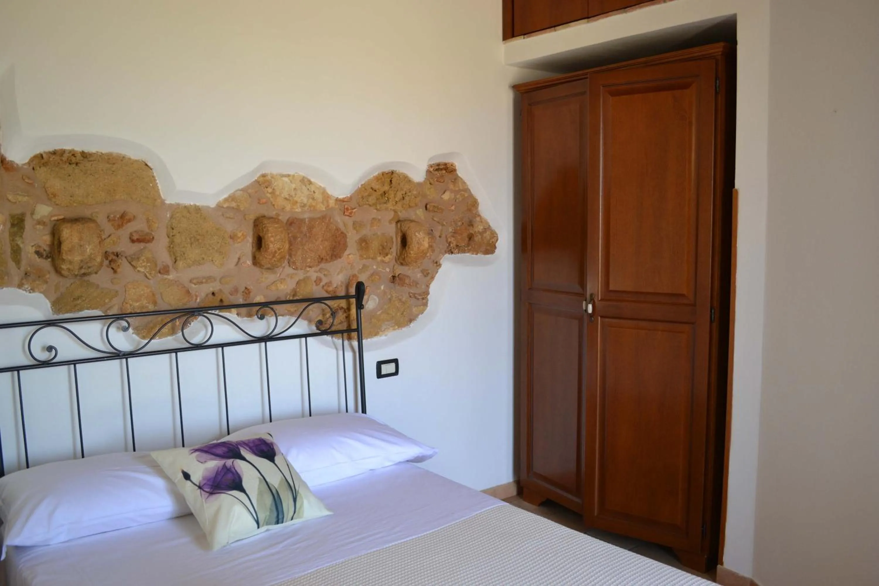 Bed in HOTEL Cala Buguto