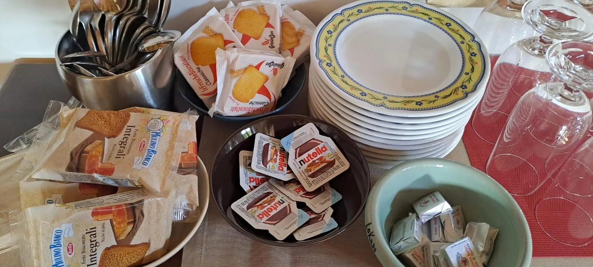 Buffet breakfast in HOTEL Cala Buguto