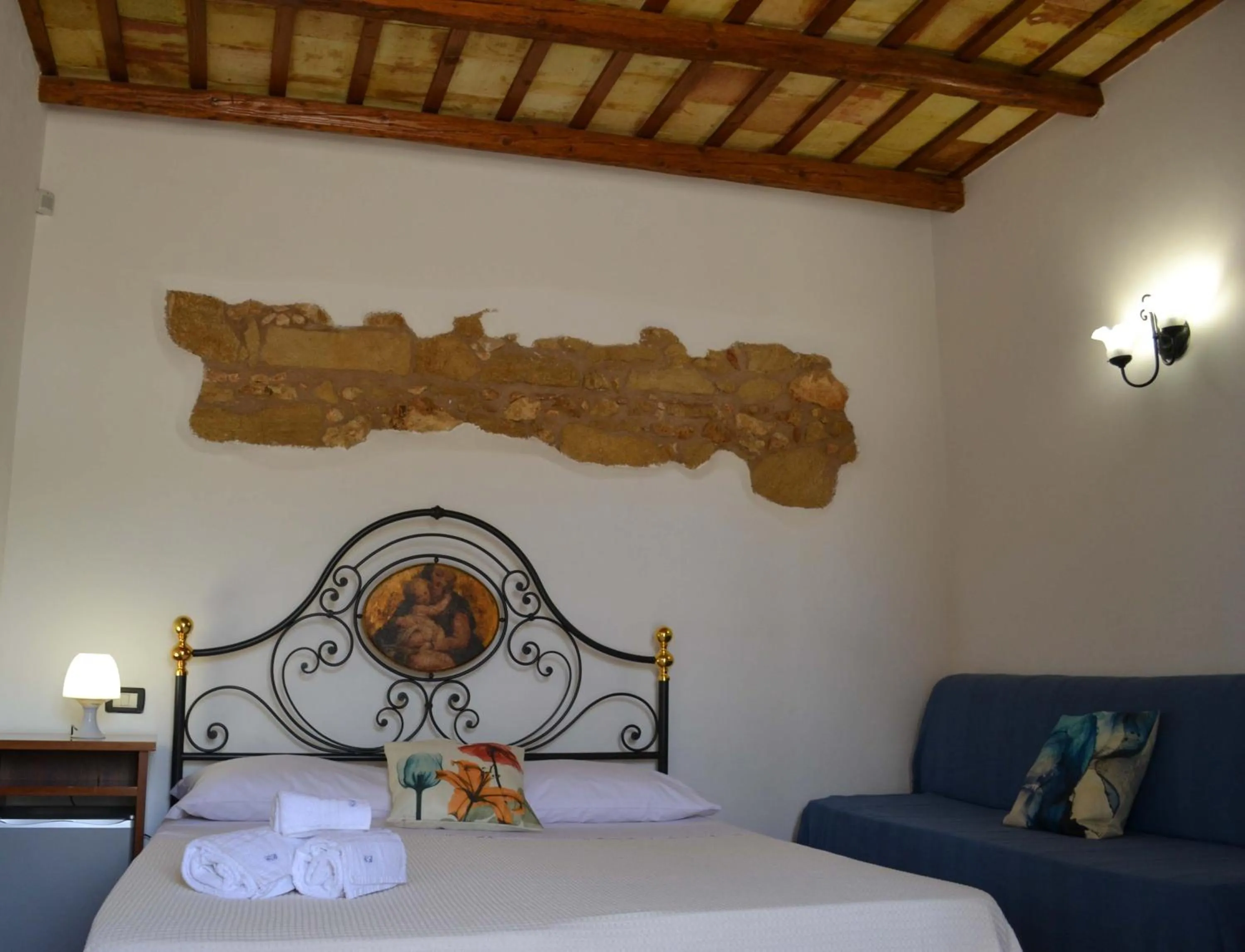 Bed in HOTEL Cala Buguto