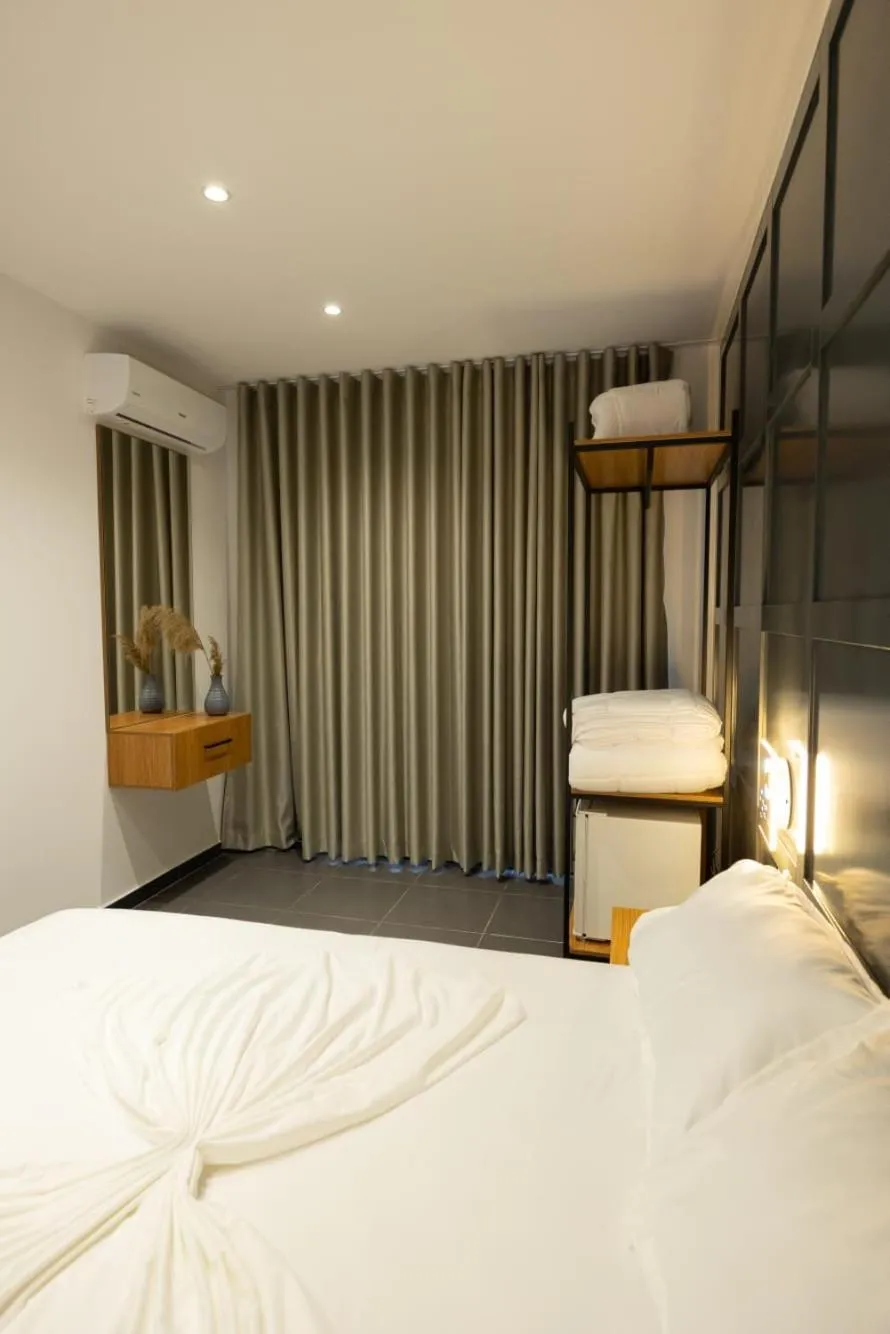 Photo of the whole room in Aglon Twin's Hotel