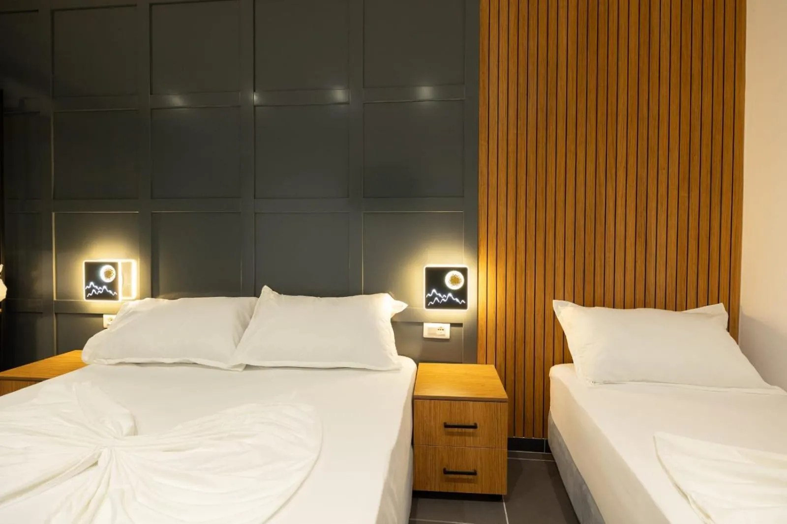 Photo of the whole room in Aglon Twin's Hotel