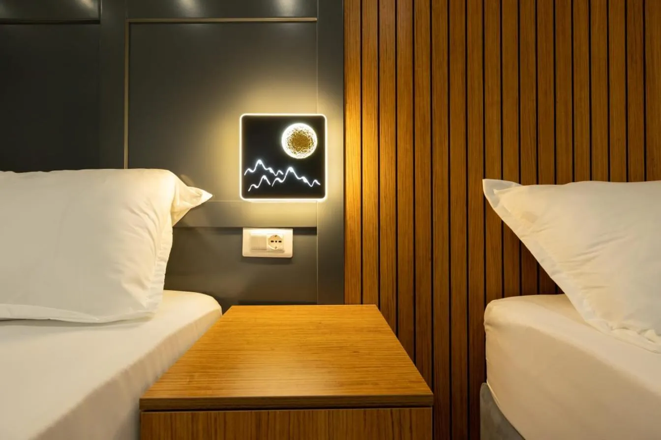 Photo of the whole room in Aglon Twin's Hotel