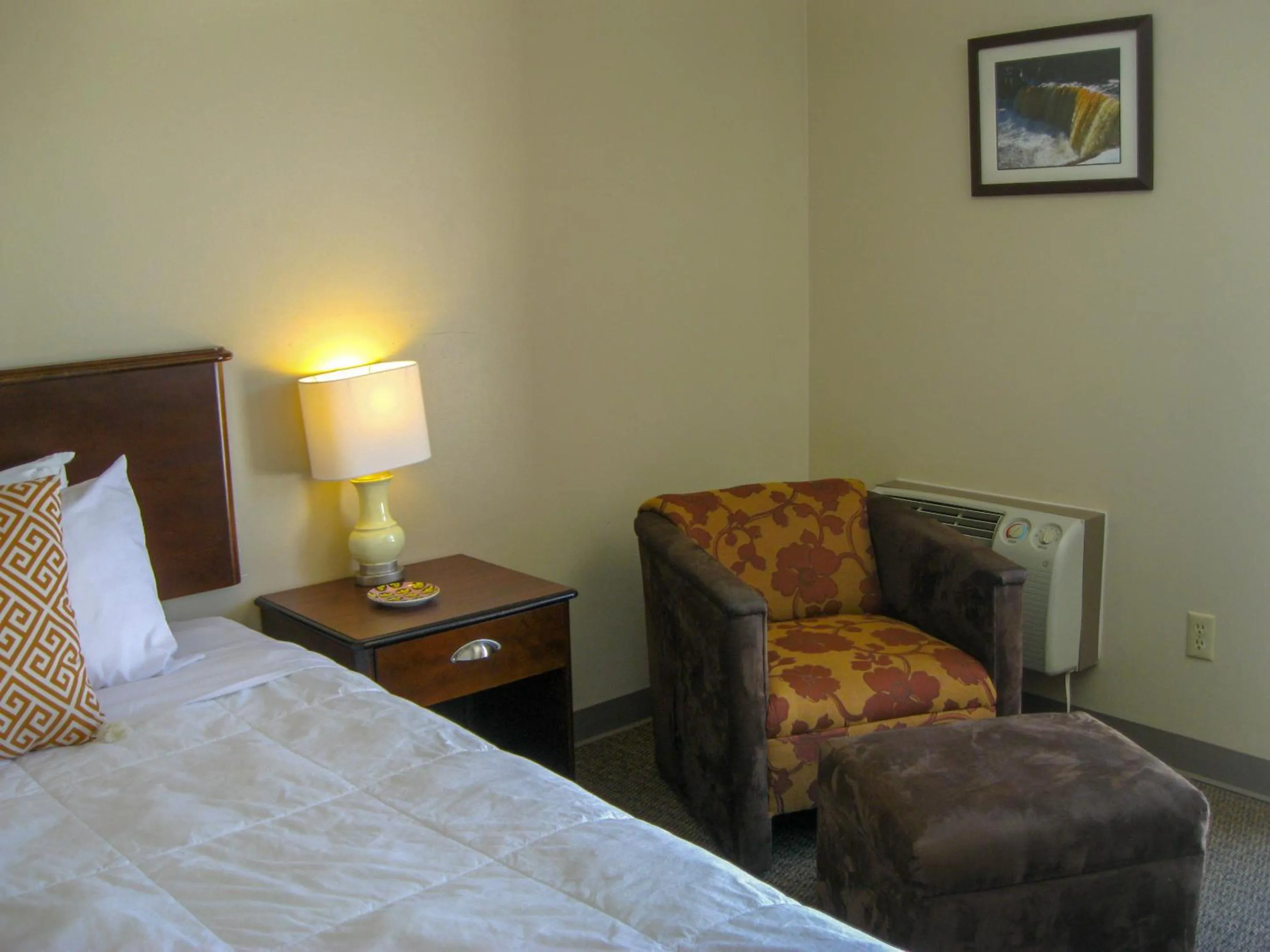 Bedroom in Cedar Hill Lodge
