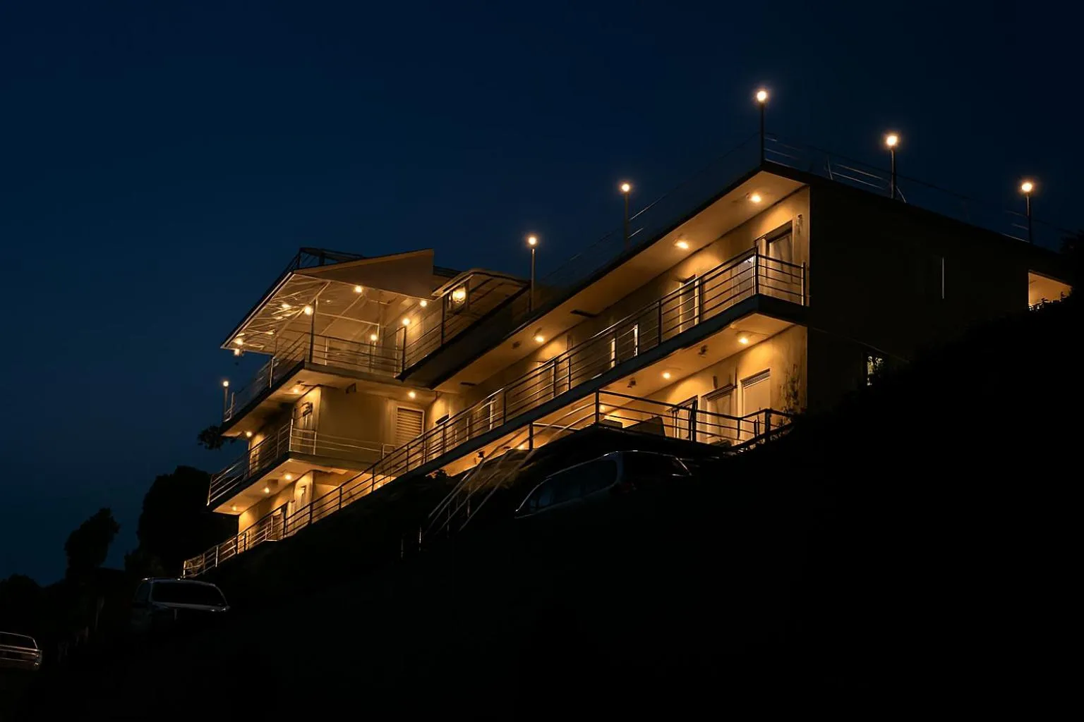 Property building in Onehouse Resort Lansdowne