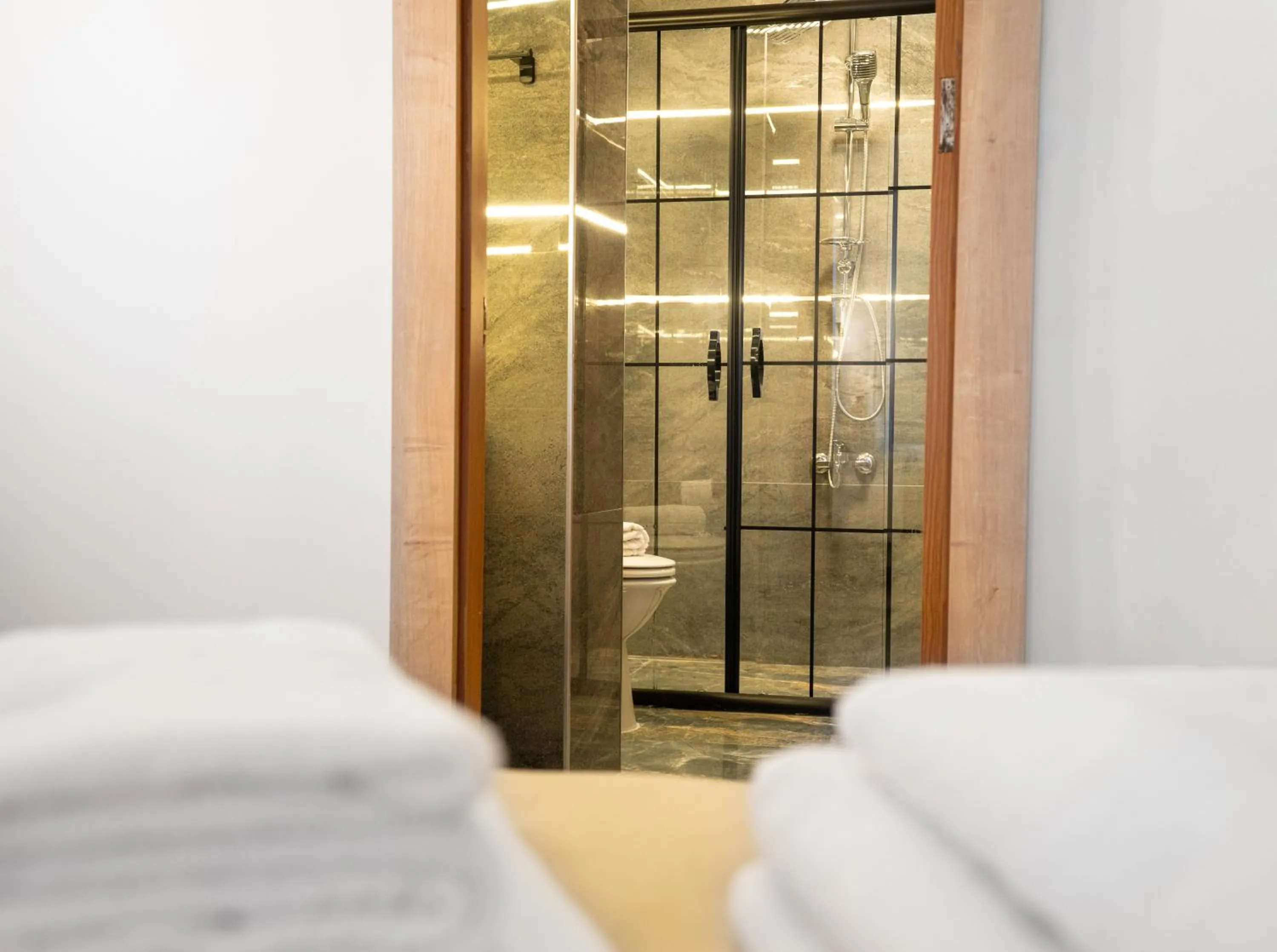 Bathroom, Bed in Antalya D&D Garden