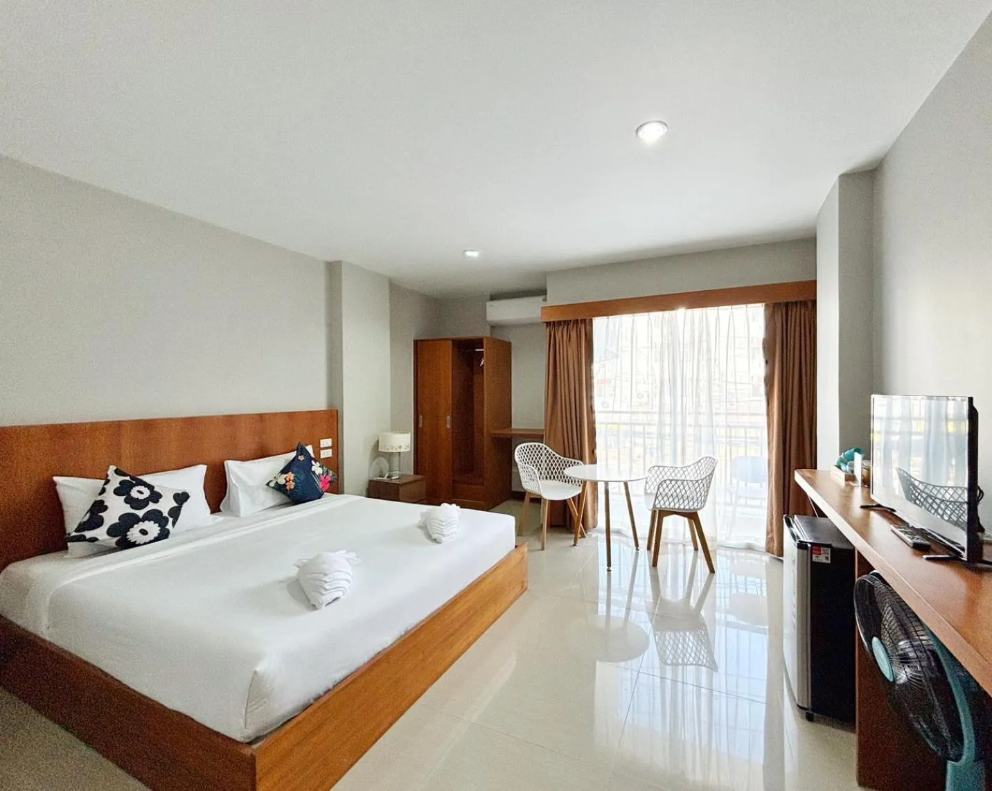 Bed in The Brown Boutique Patong