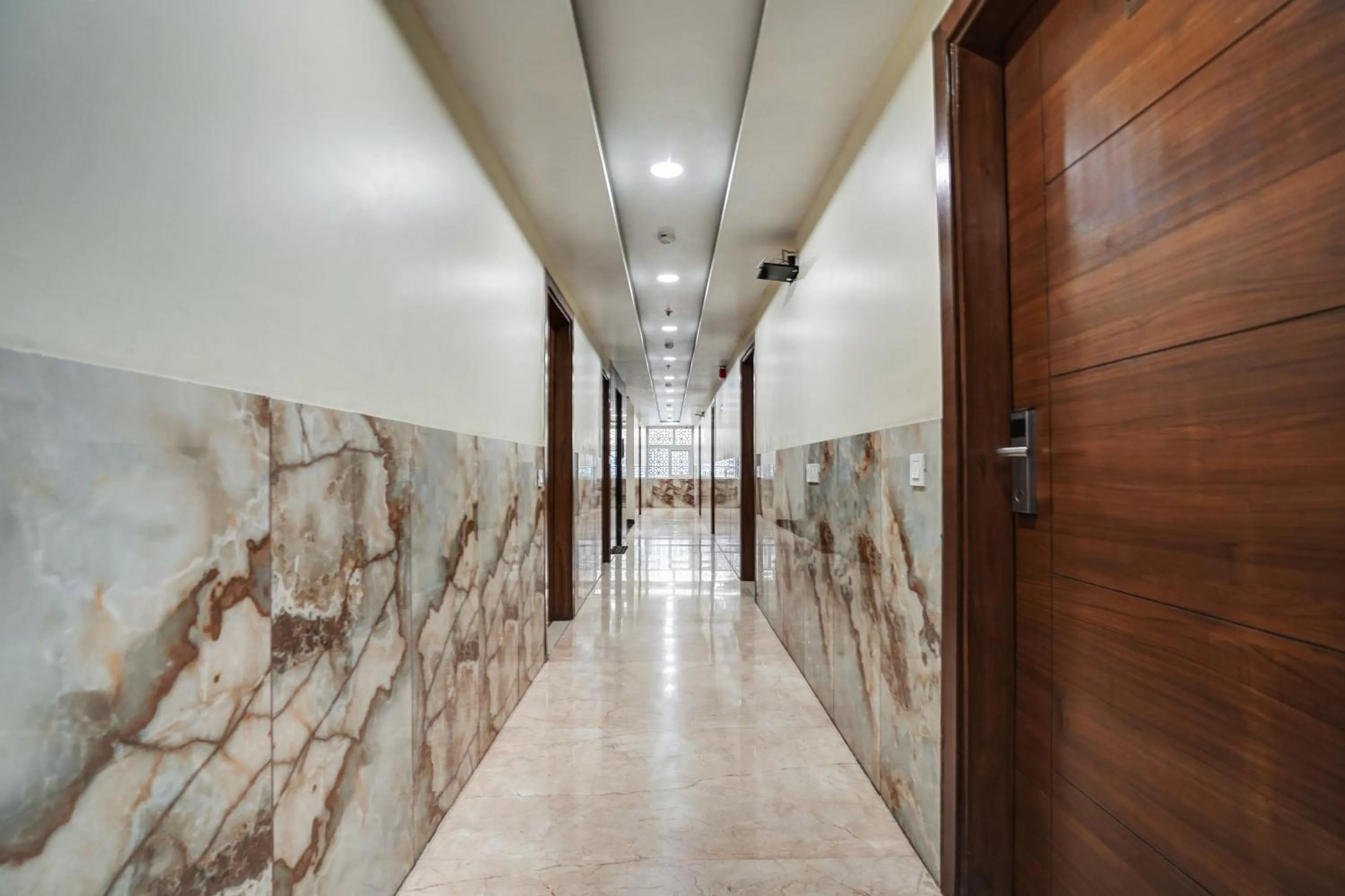 Property building in Hotel Royal Rosette Near New Delhi Railway Station - Connaught Place and VFS