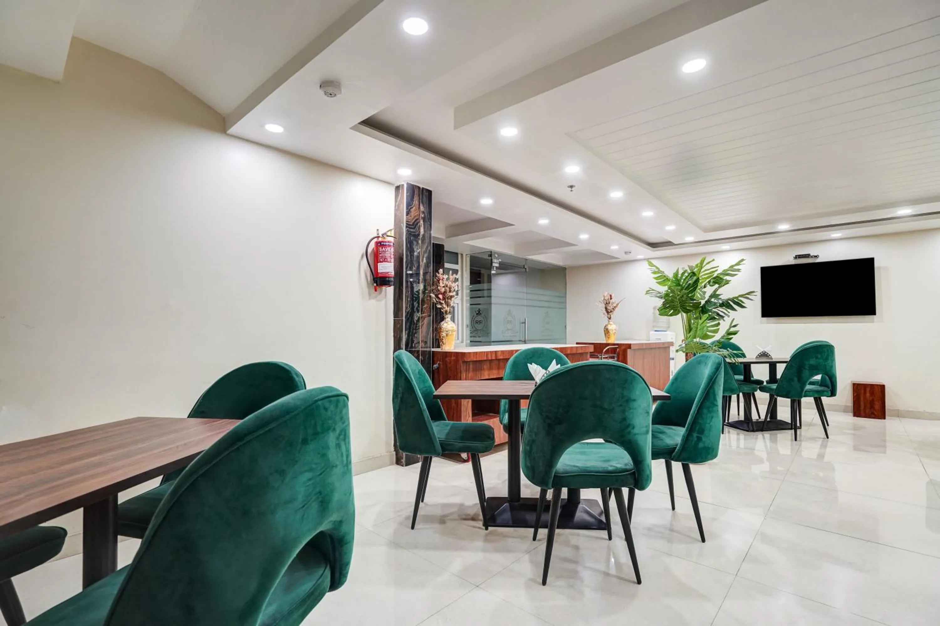 Restaurant/places to eat in Hotel Royal Rosette Near New Delhi Railway Station - Connaught Place and VFS