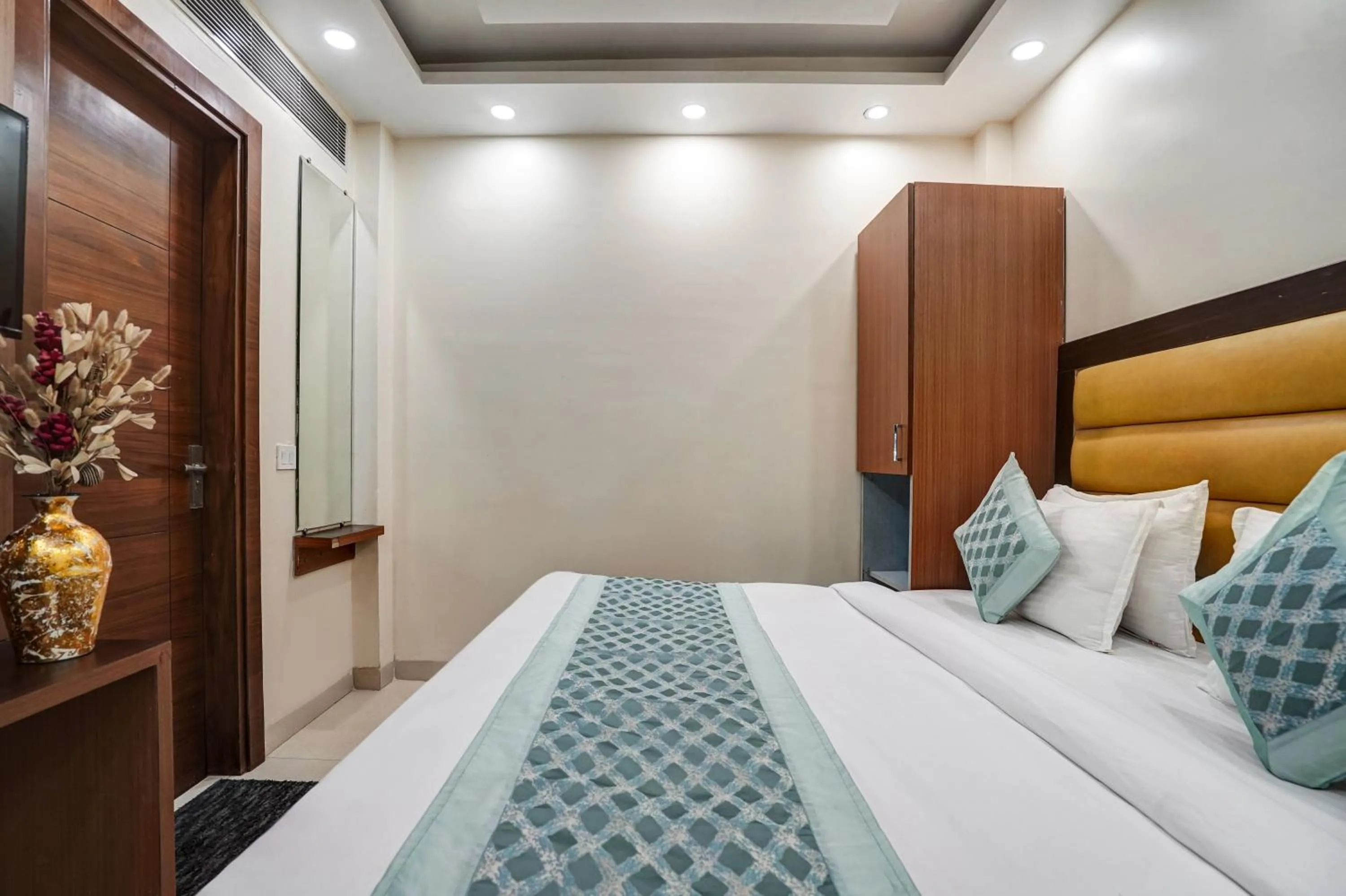 Photo of the whole room, Bed in Hotel Royal Rosette Near New Delhi Railway Station - Connaught Place and VFS