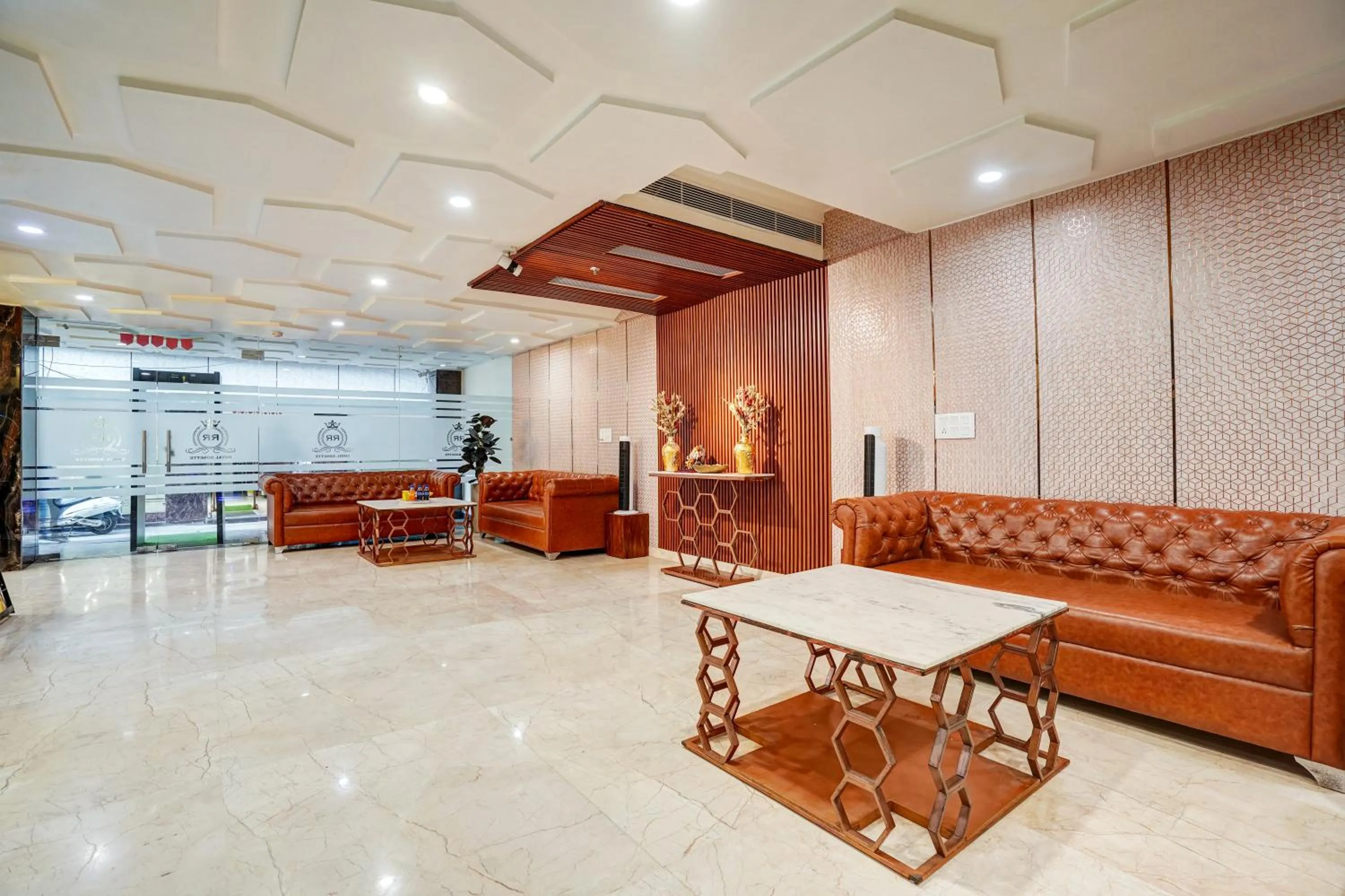 Seating area in Hotel Royal Rosette Near New Delhi Railway Station - Connaught Place and VFS