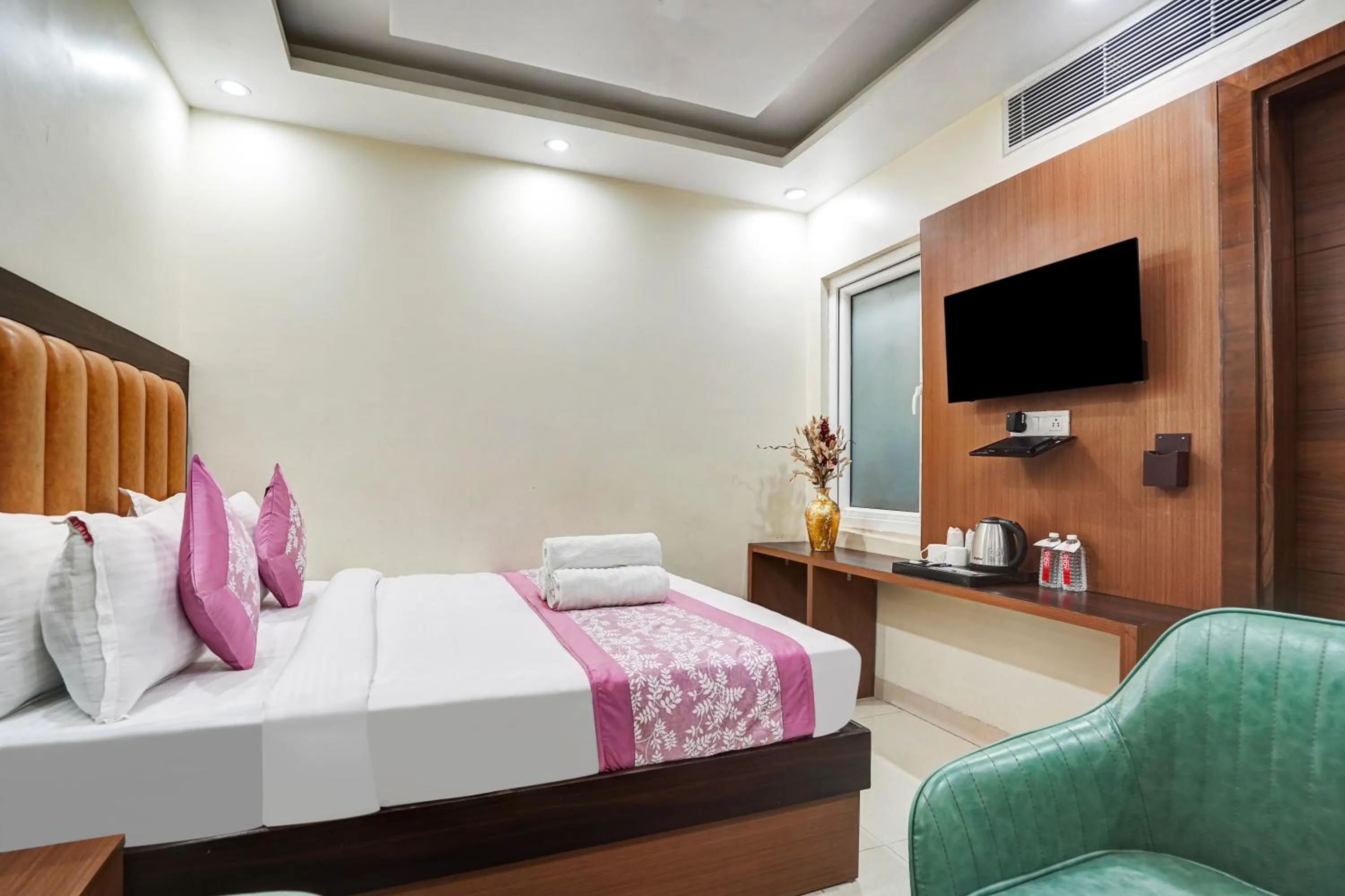Photo of the whole room, Bed in Hotel Royal Rosette Near New Delhi Railway Station - Connaught Place and VFS