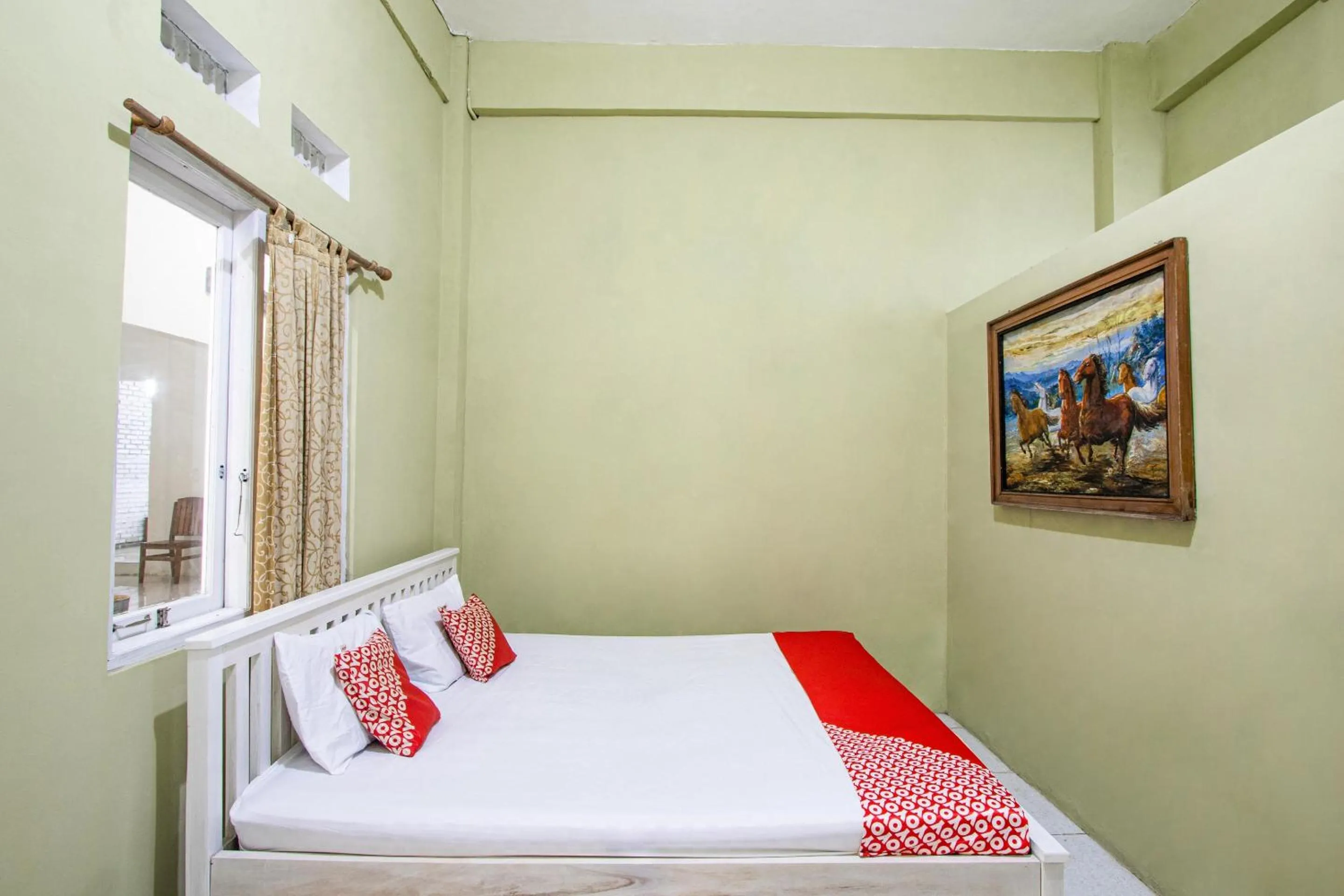 Bedroom, Bed in Hotel O Onong's Homestay Near Dodikjur Rindam XIII/Merdeka