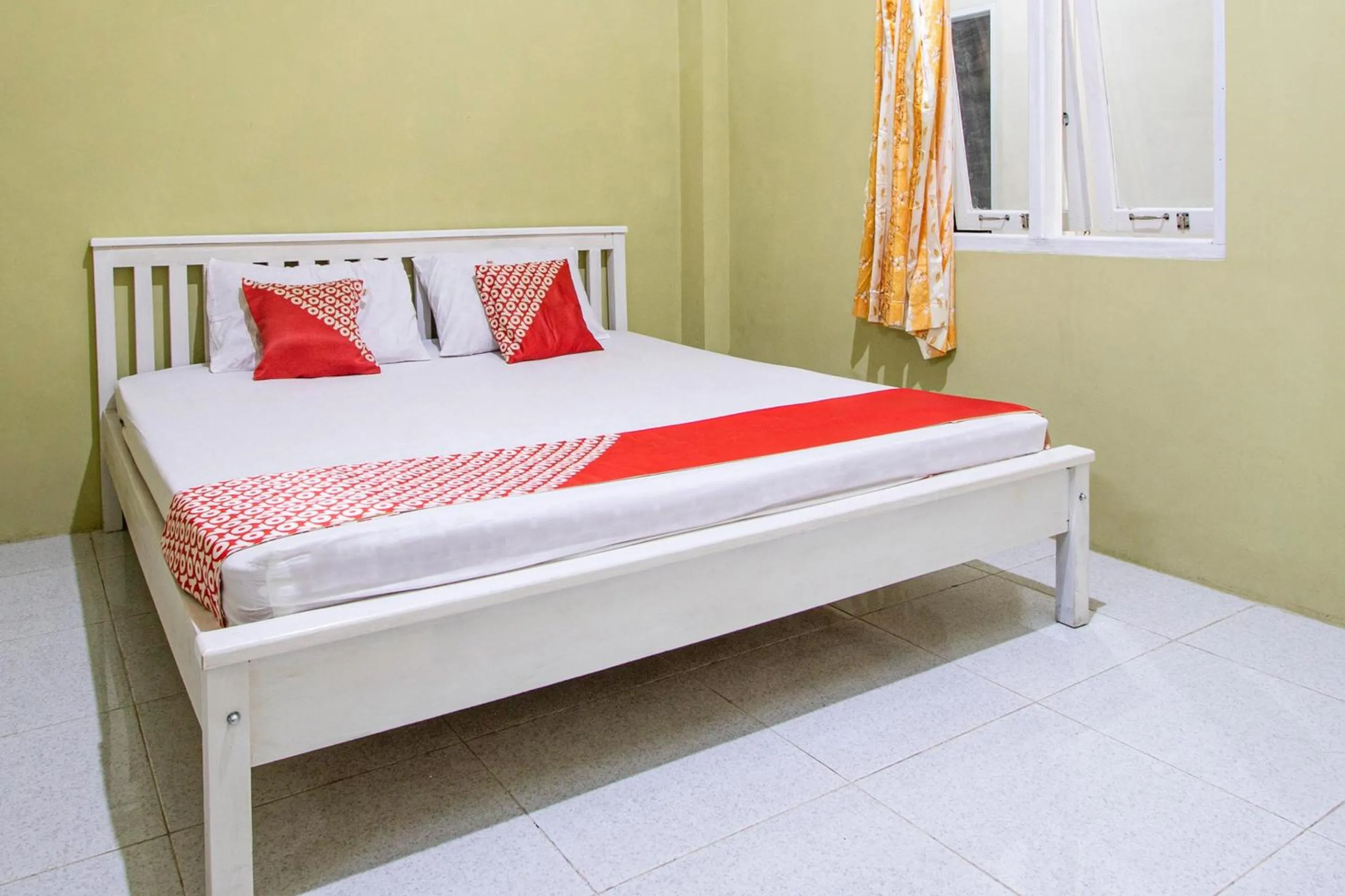 Bedroom, Bed in Hotel O Onong's Homestay Near Dodikjur Rindam XIII/Merdeka