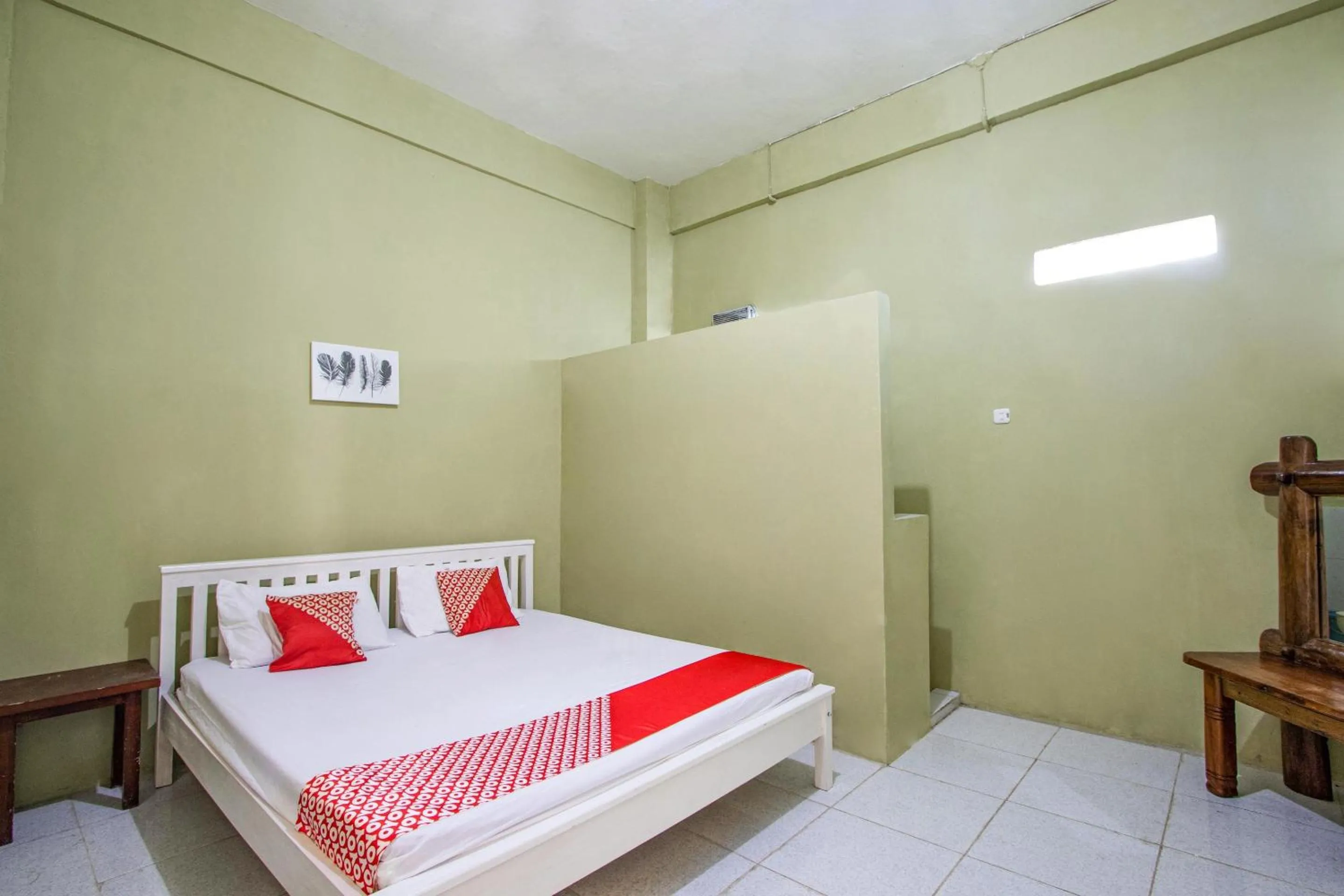 Bedroom, Bed in Hotel O Onong's Homestay Near Dodikjur Rindam XIII/Merdeka