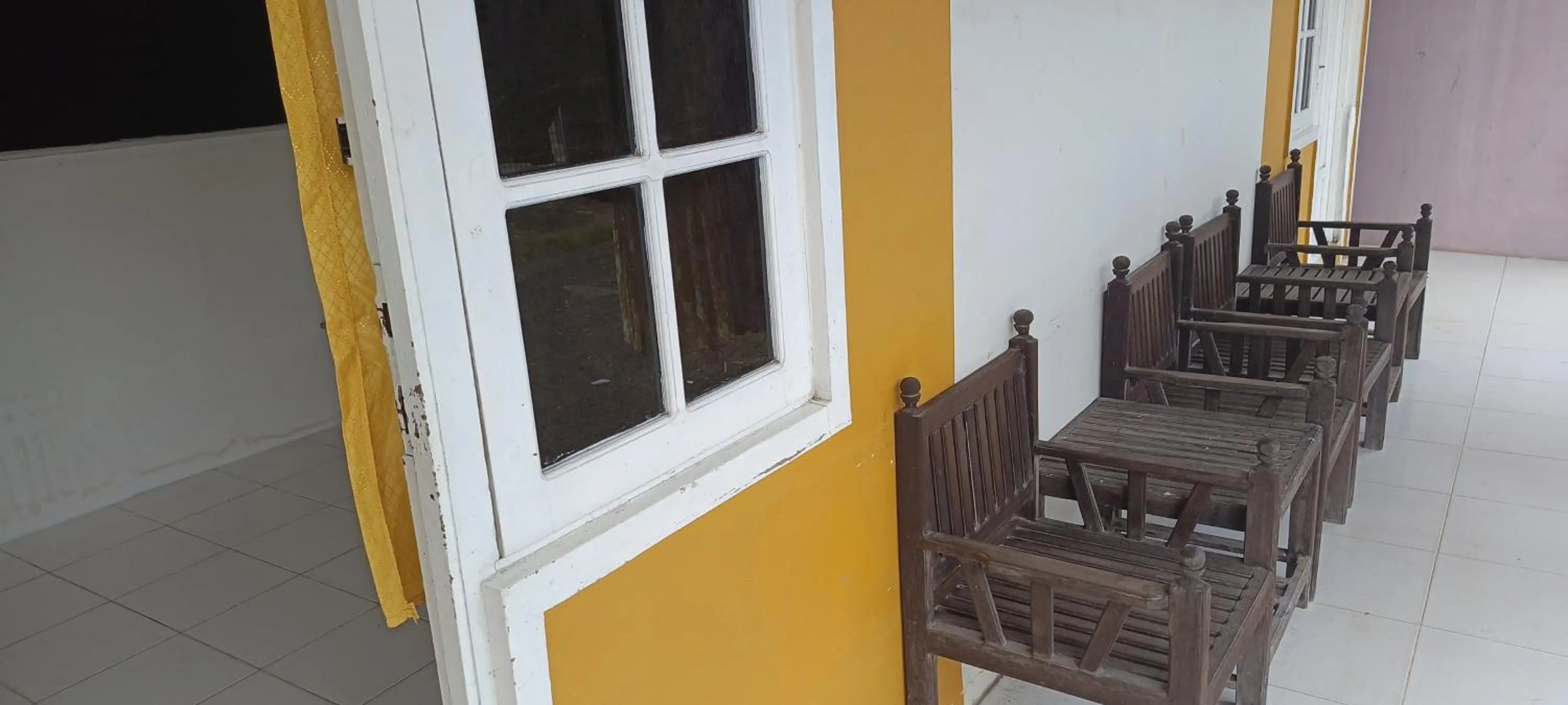 Lobby or reception in Hotel O Wisma Parakita Syariah Near RS Faisal Patalasang