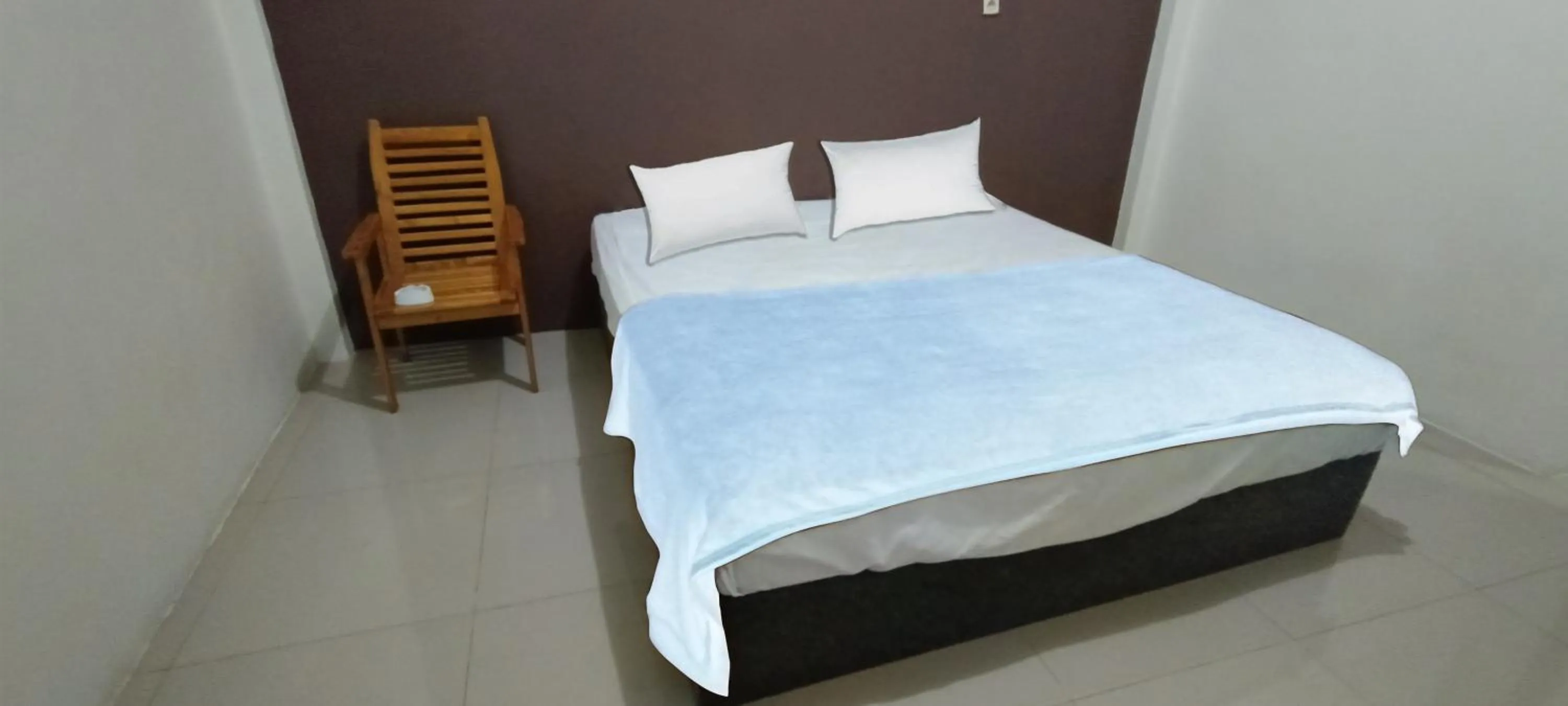 Bedroom, Bed in Hotel O Wisma Deli Syariah Near RSUD Nene Mallomo Sidenreng Rappang