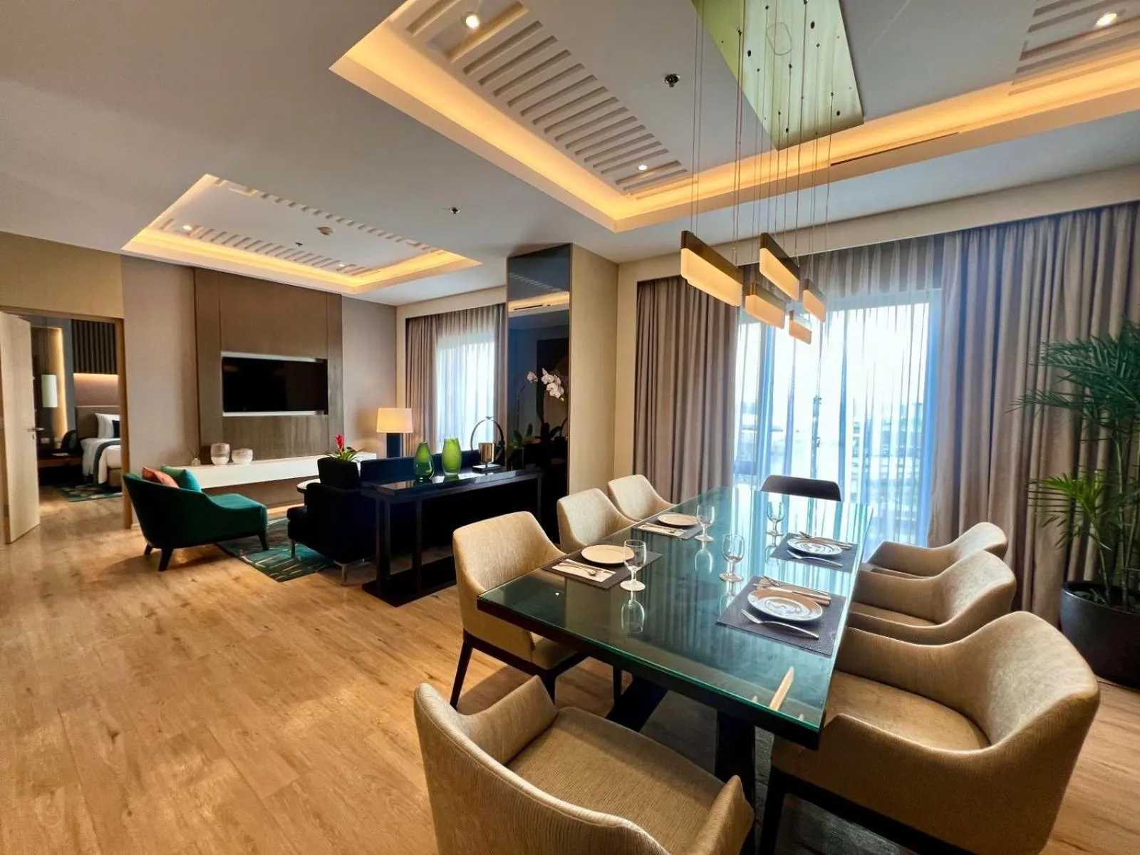 Seda Manila Bay near Ayala Malls