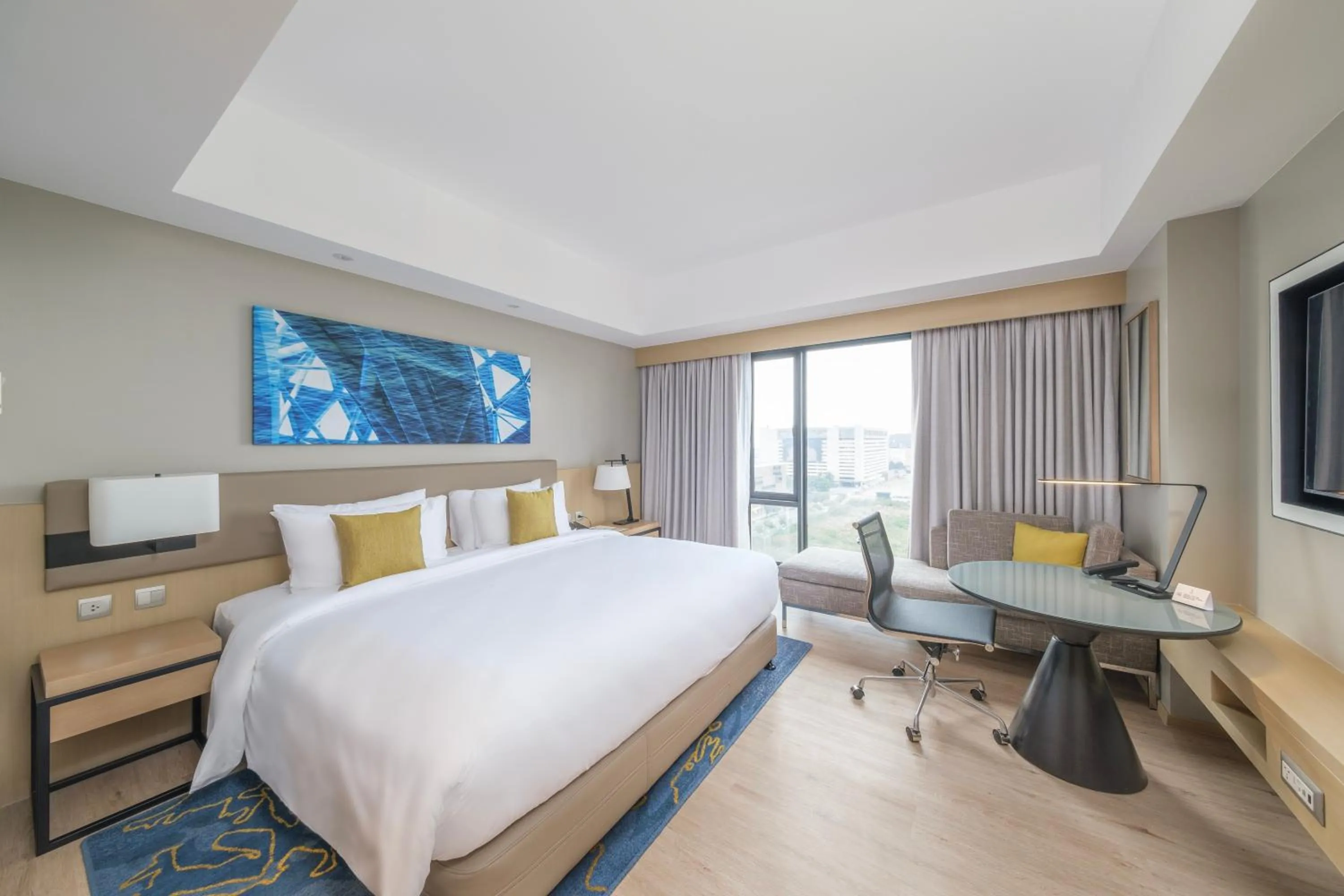 Bedroom, Bed in Seda Manila Bay near Ayala Malls