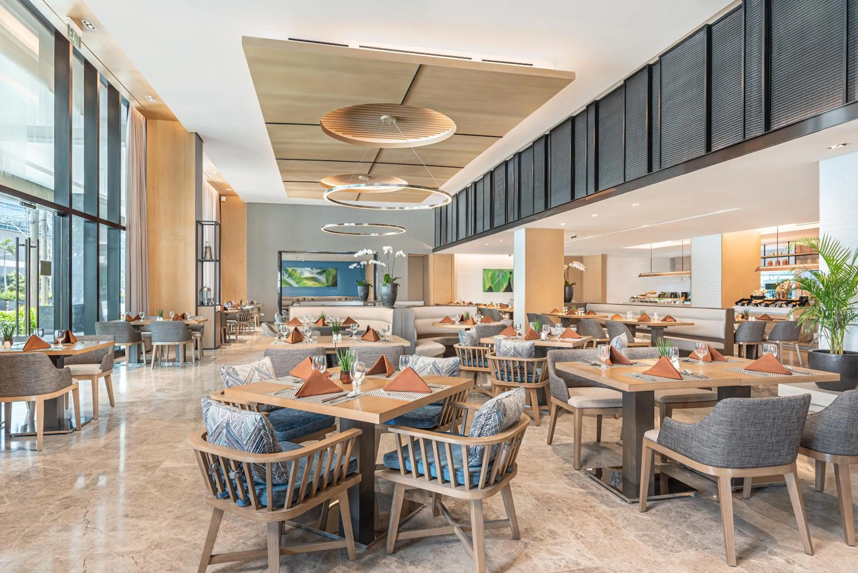 Restaurant/places to eat in Seda Manila Bay near Ayala Malls