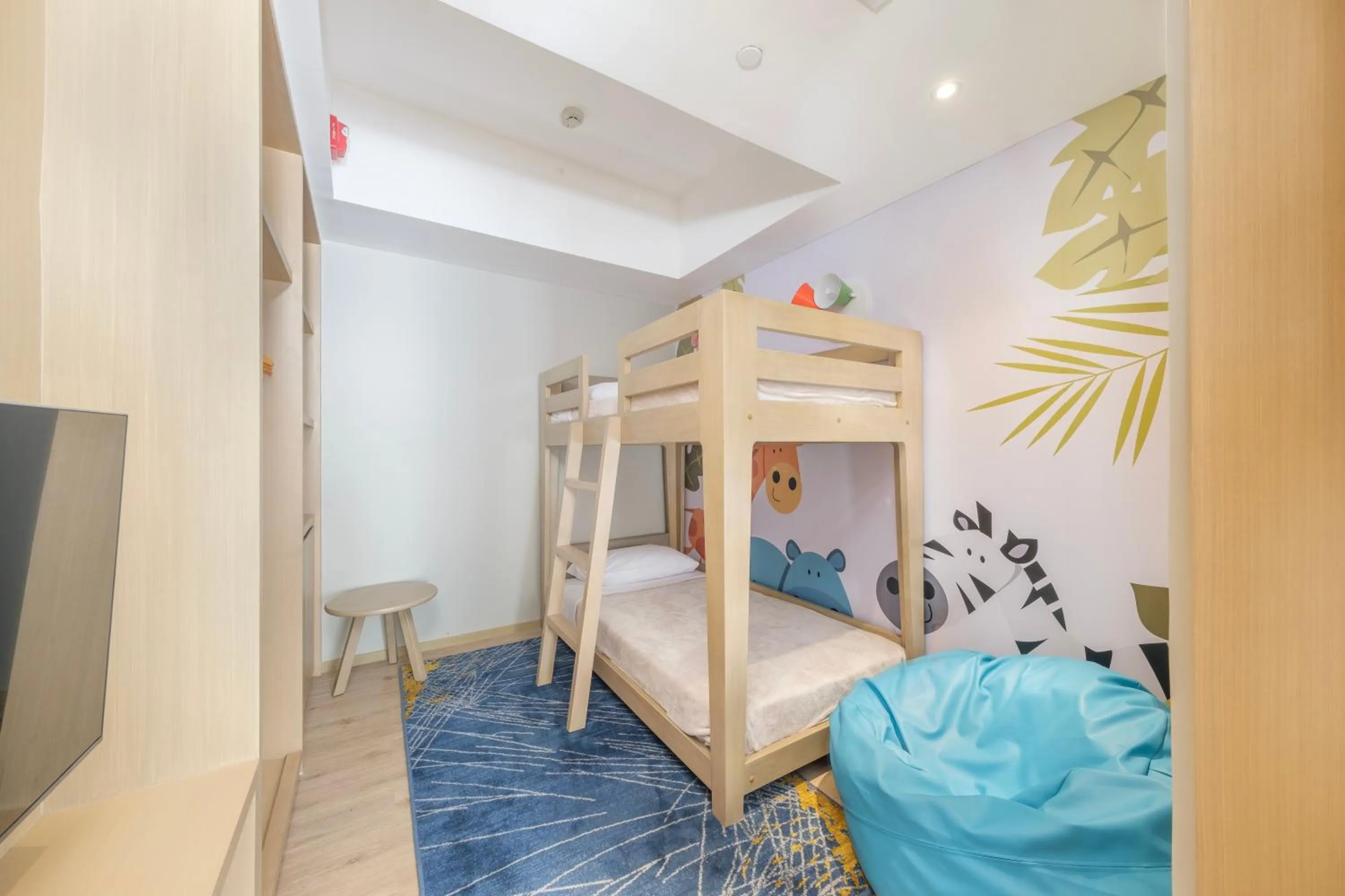 Bedroom, Bed in Seda Manila Bay near Ayala Malls