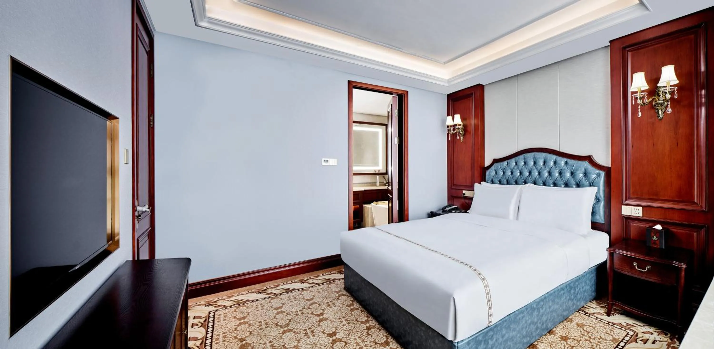 Bedroom, Bed in Guangming CIMC Executive Hotel Shenzhen