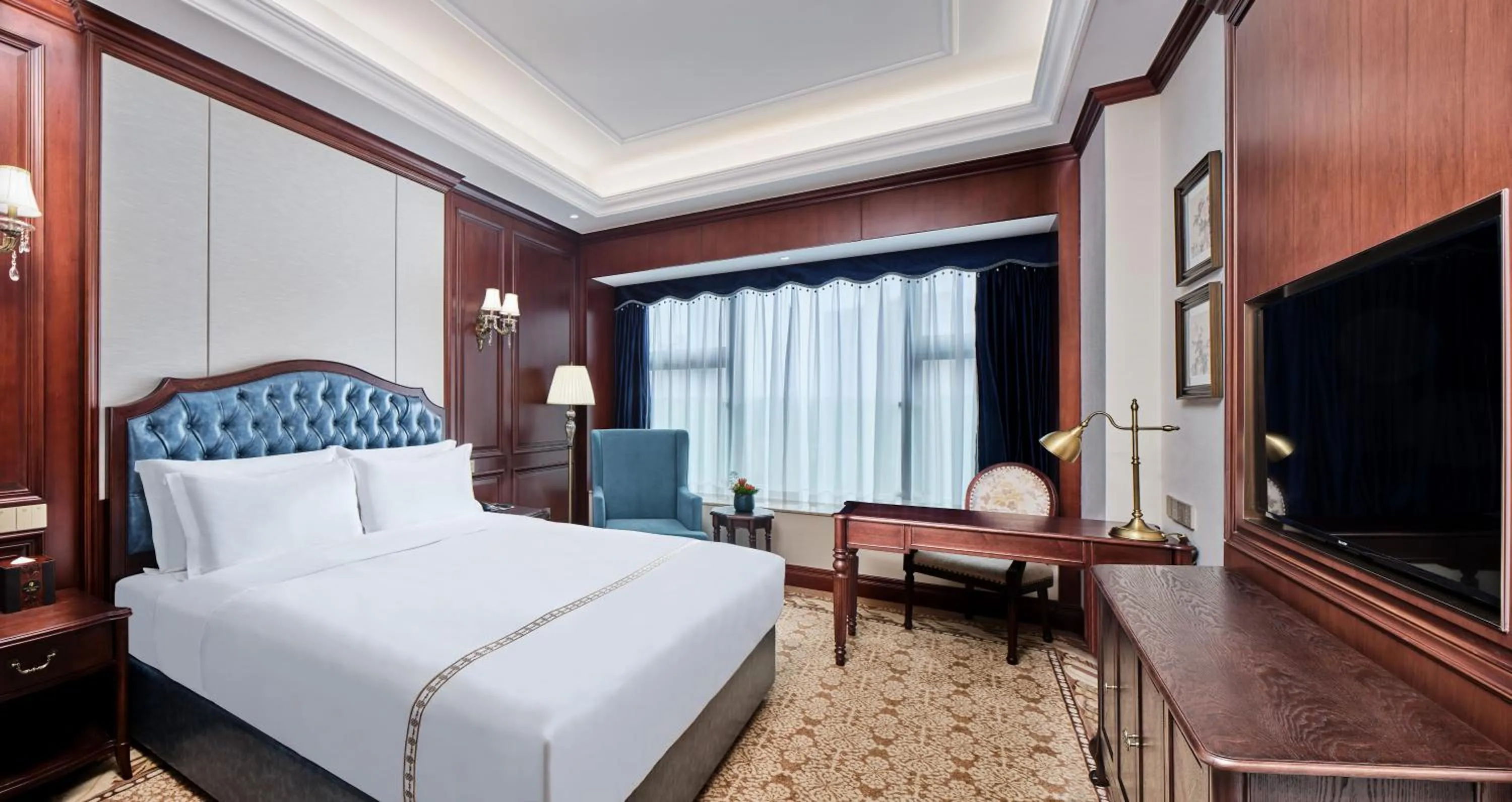 Bedroom, Bed in Guangming CIMC Executive Hotel Shenzhen