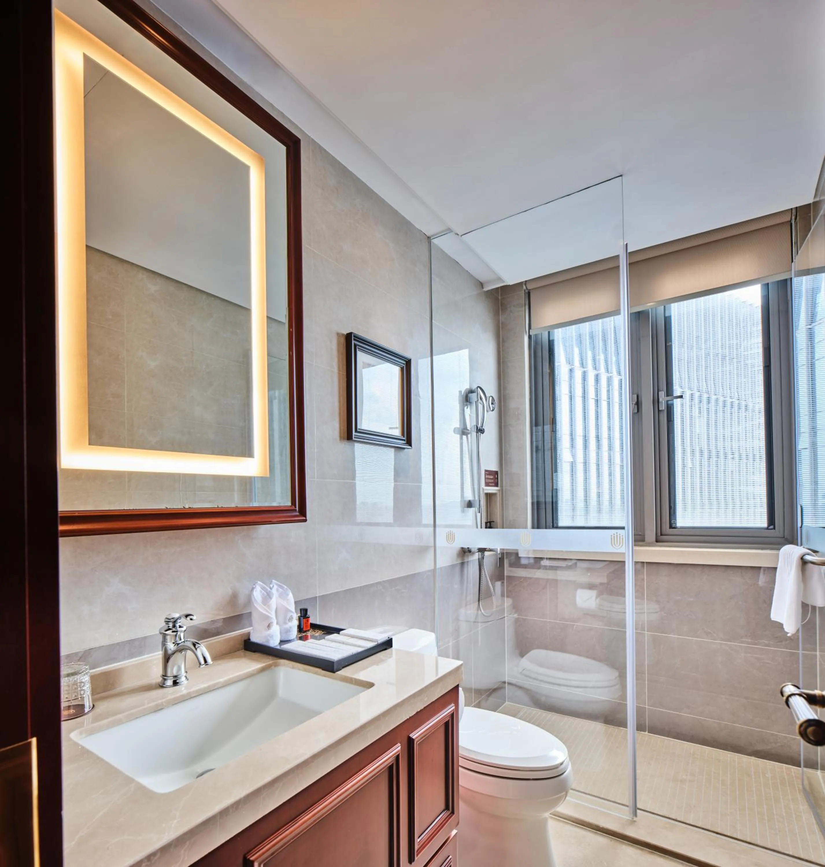 Shower in Guangming CIMC Executive Hotel Shenzhen