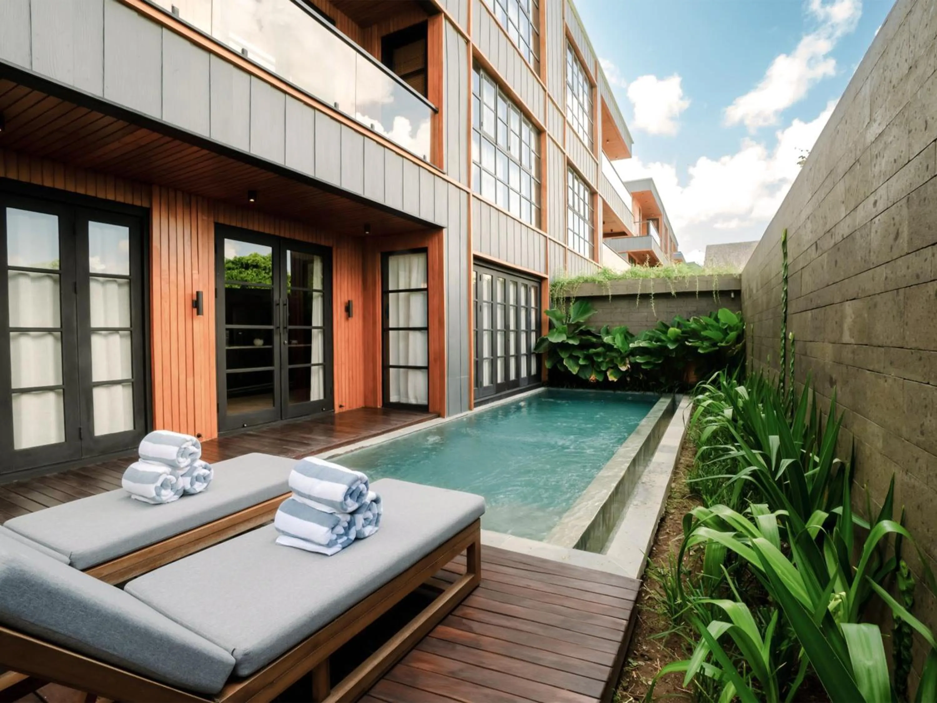 Swimming pool in Secana Beachtown Resort & Villas