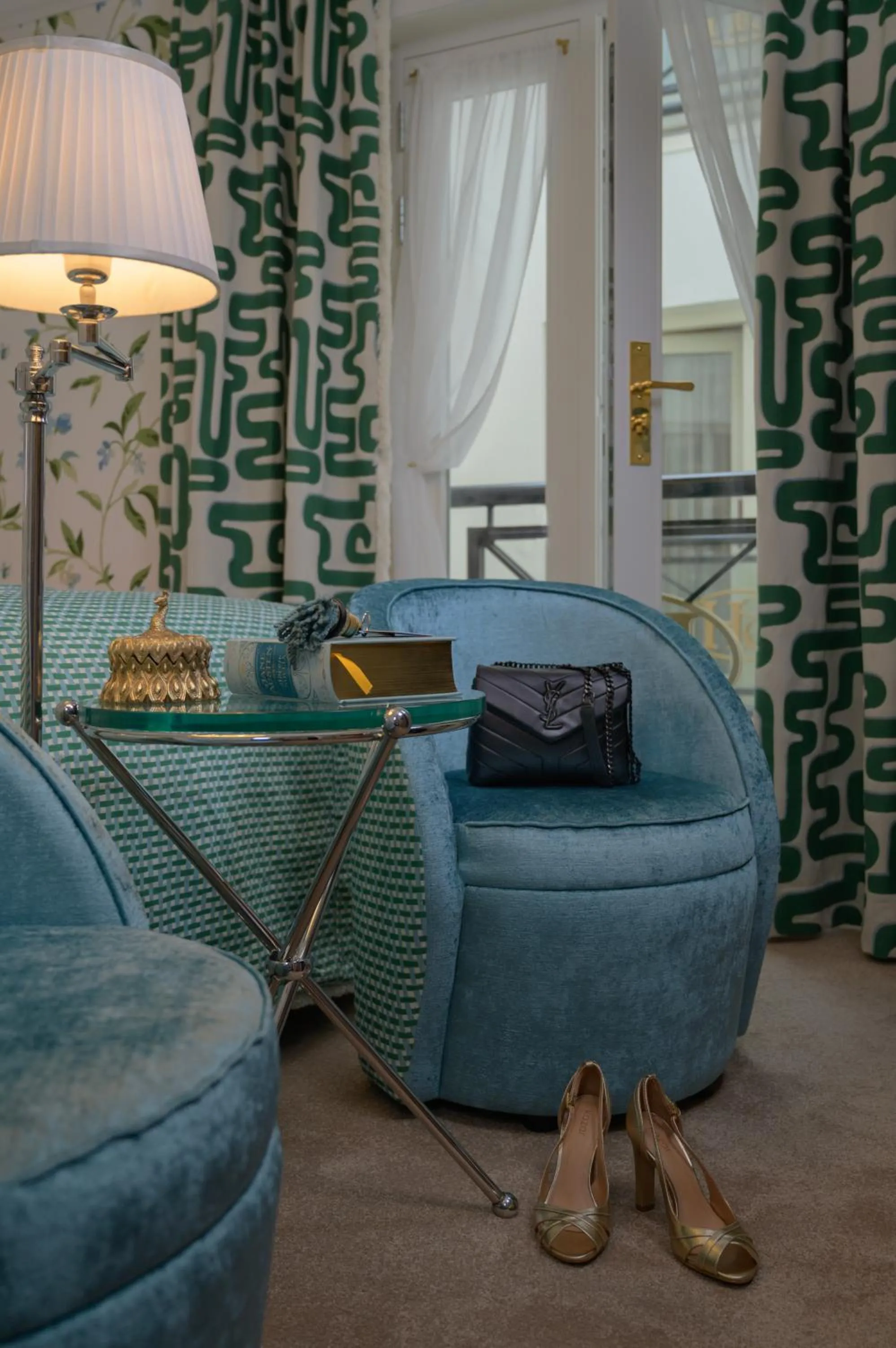 Property building in Hotel Estheréa